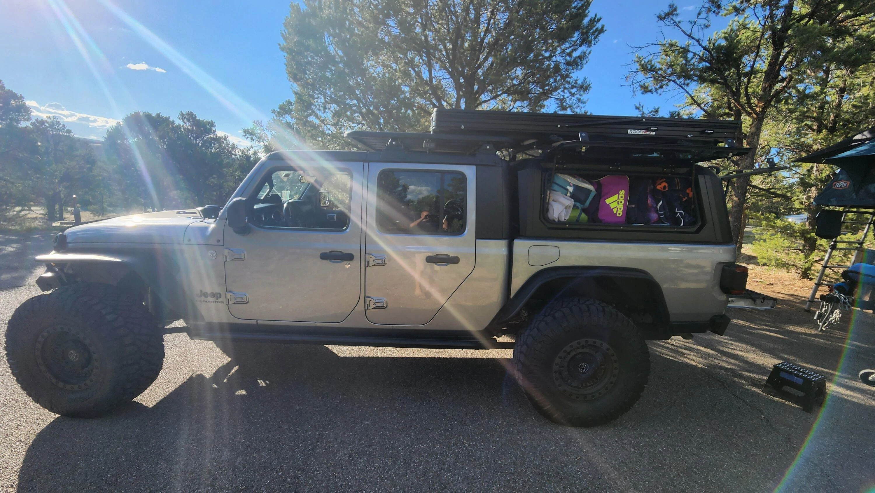 Jeep Gladiator A week in ouray and tine test out the redarc / inverter set up. 20220807_182304