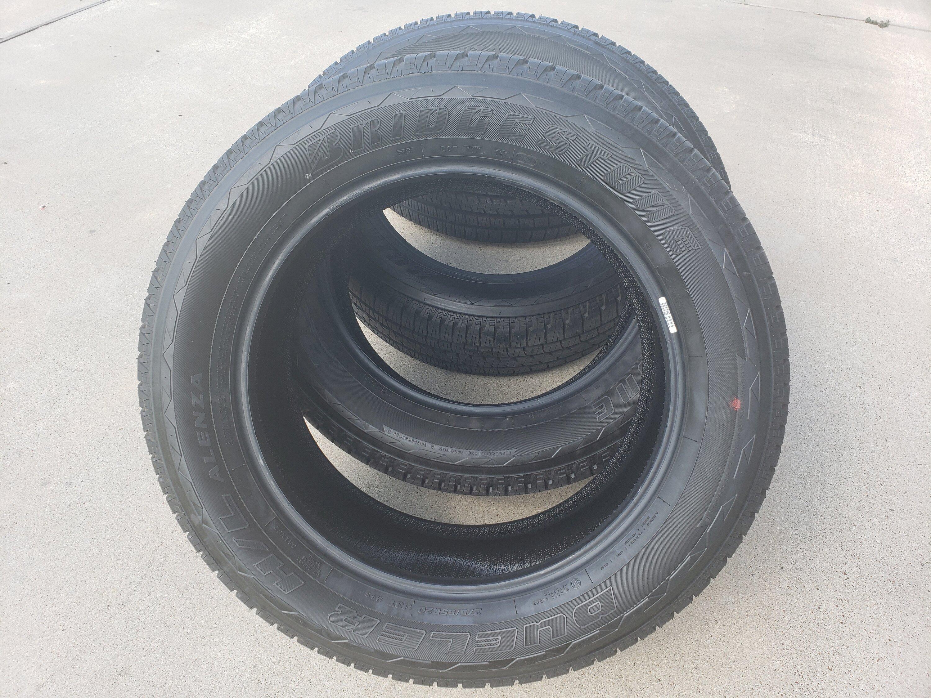 Jeep Gladiator High Altitude 275/65R20 Stock Tires - PRICE DROPPED 275-65-r20 tires