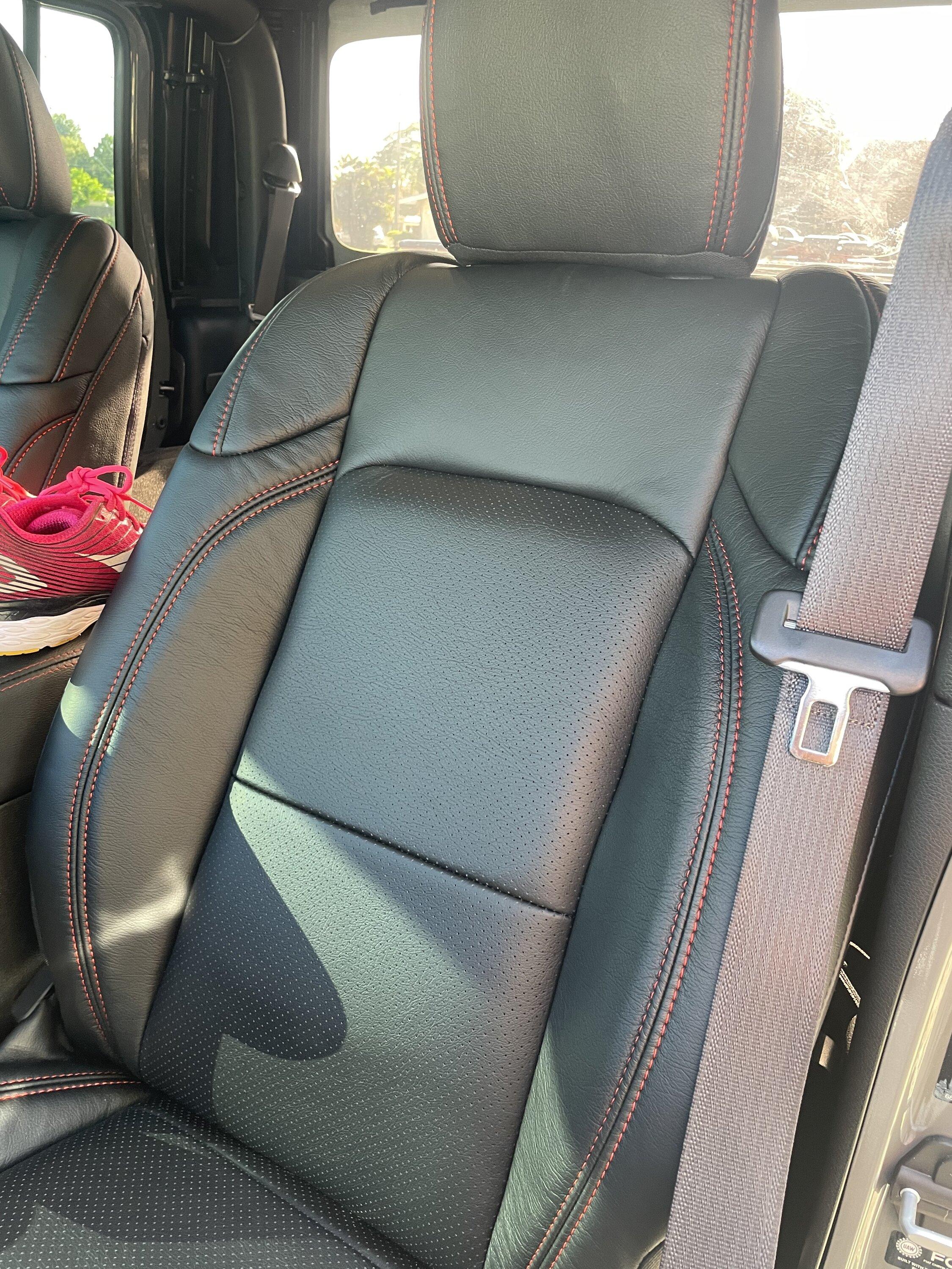 Jeep Gladiator Katzkin with Degreez Install 516F375F-4FA4-45B1-9F32-F3E3698919CF