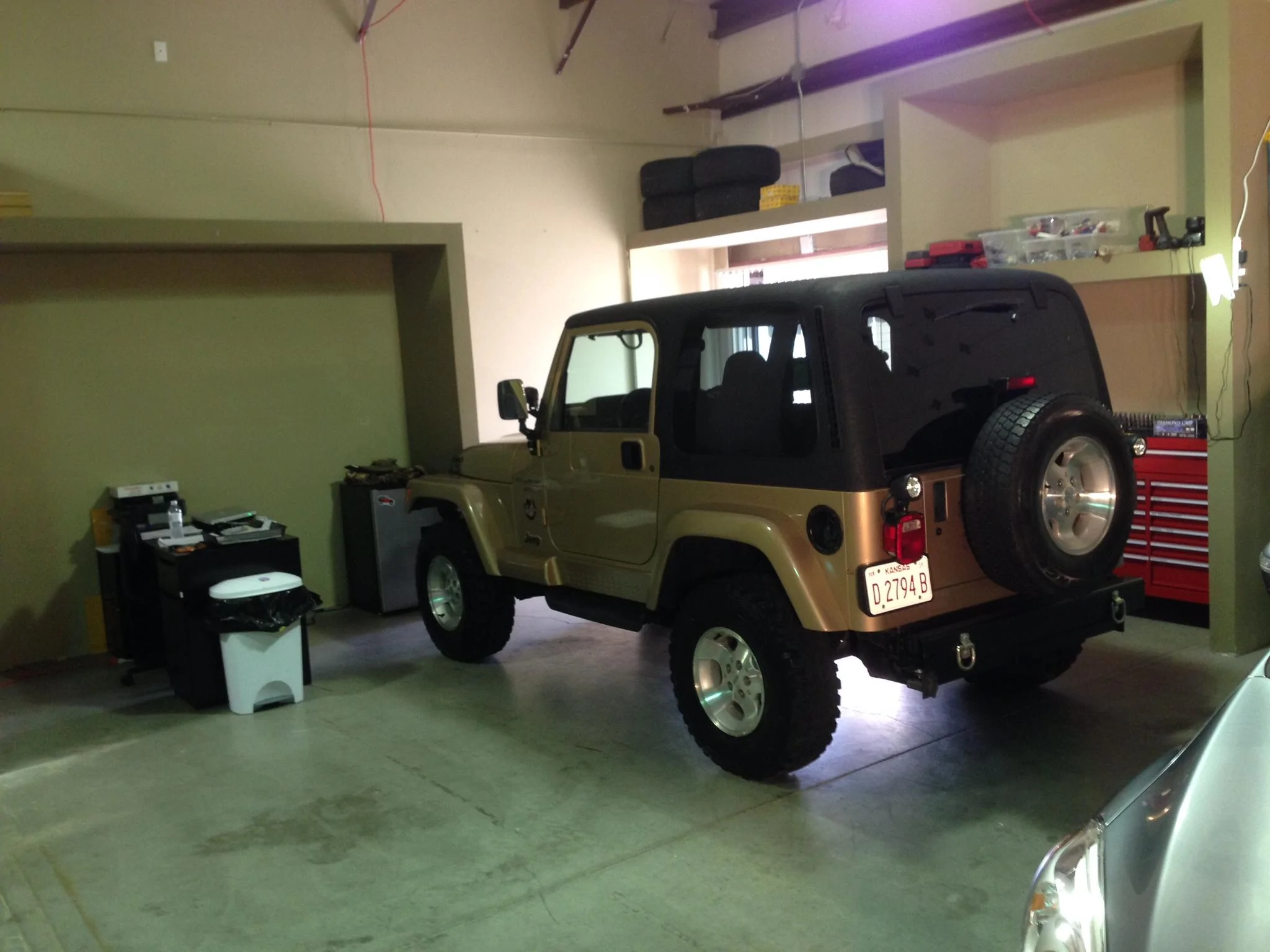 Jeep Gladiator Old School Jeeps 67B3AB22-B501-4055-82CB-351516E1130B