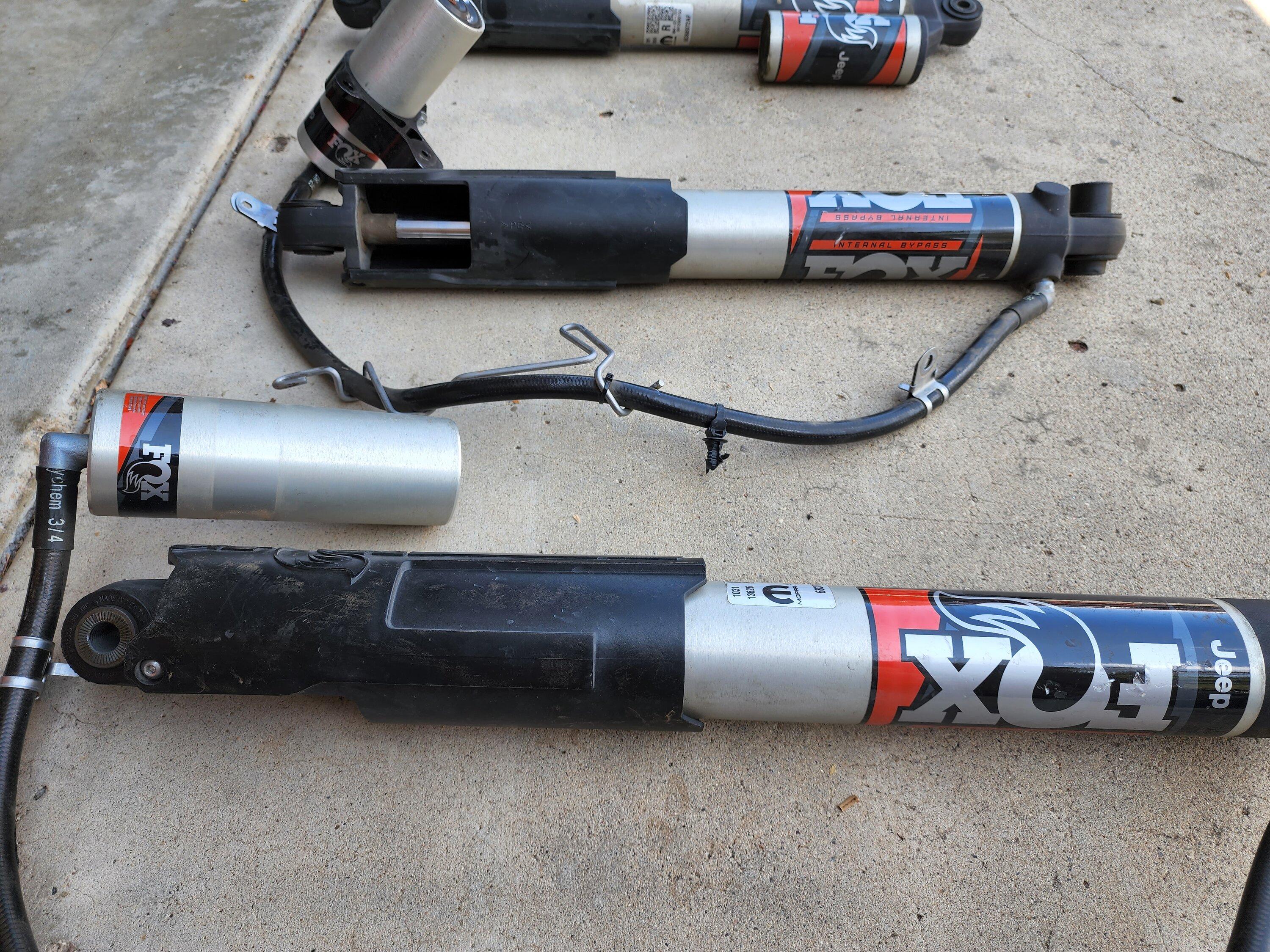 Jeep Gladiator 2021 Jeep Gladiator Mojave Shocks 20220801_140422