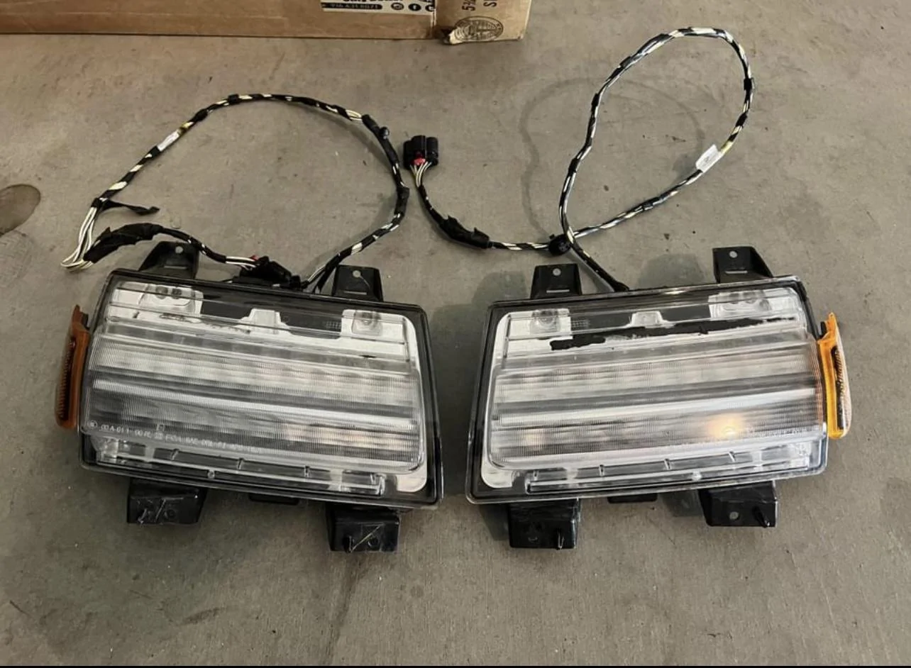 Jeep Gladiator OEM Rubicon LED DRLs E5DC98D1-9EB1-4802-A8E7-D6B3444D8DA9