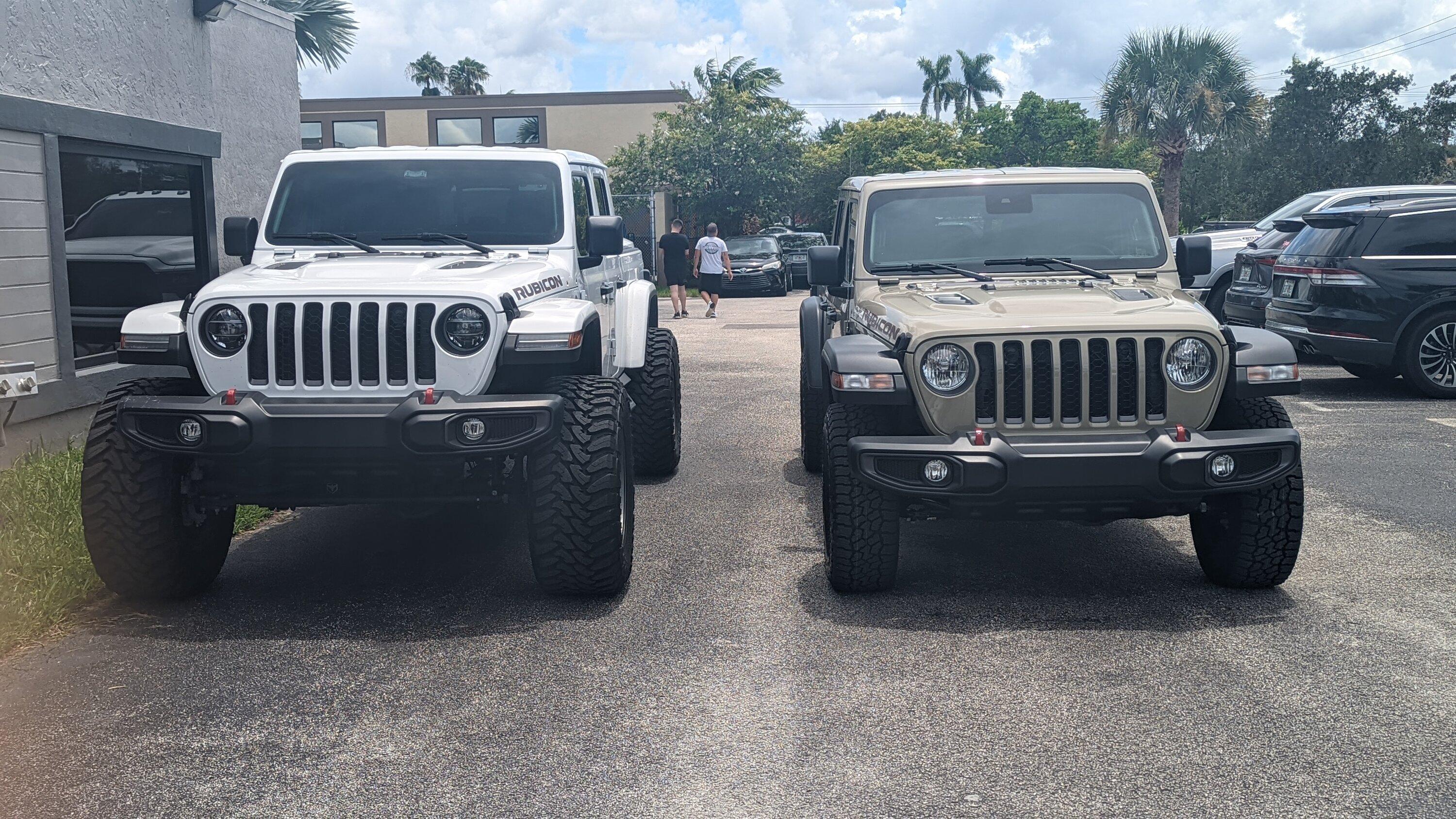 Jeep Gladiator 2022 Gobi Rubicon Build PXL_20220808_175540251