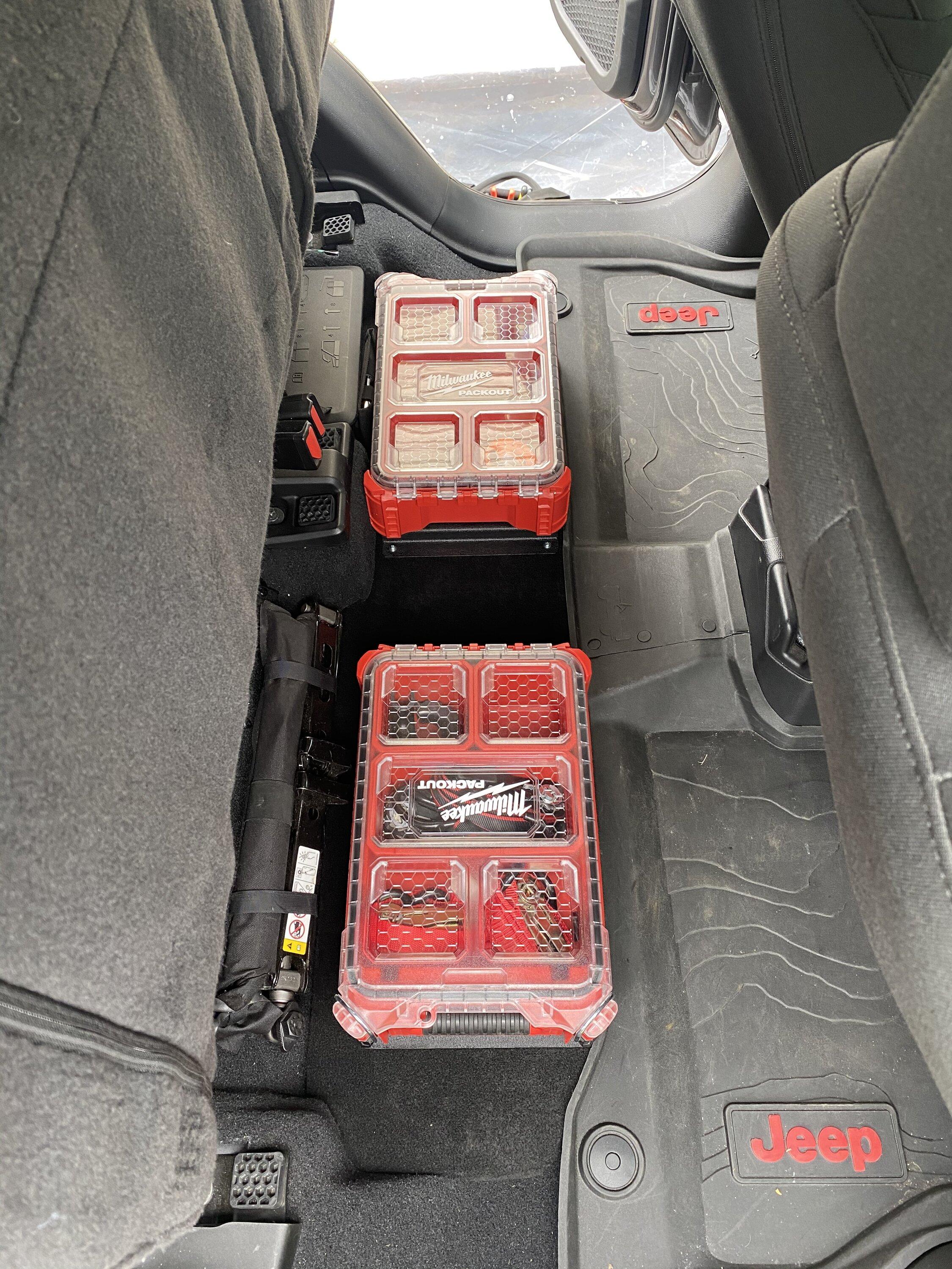 Jeep Gladiator Organizing your off-road tool kit 6A364251-926D-4257-BCDC-58D523225485