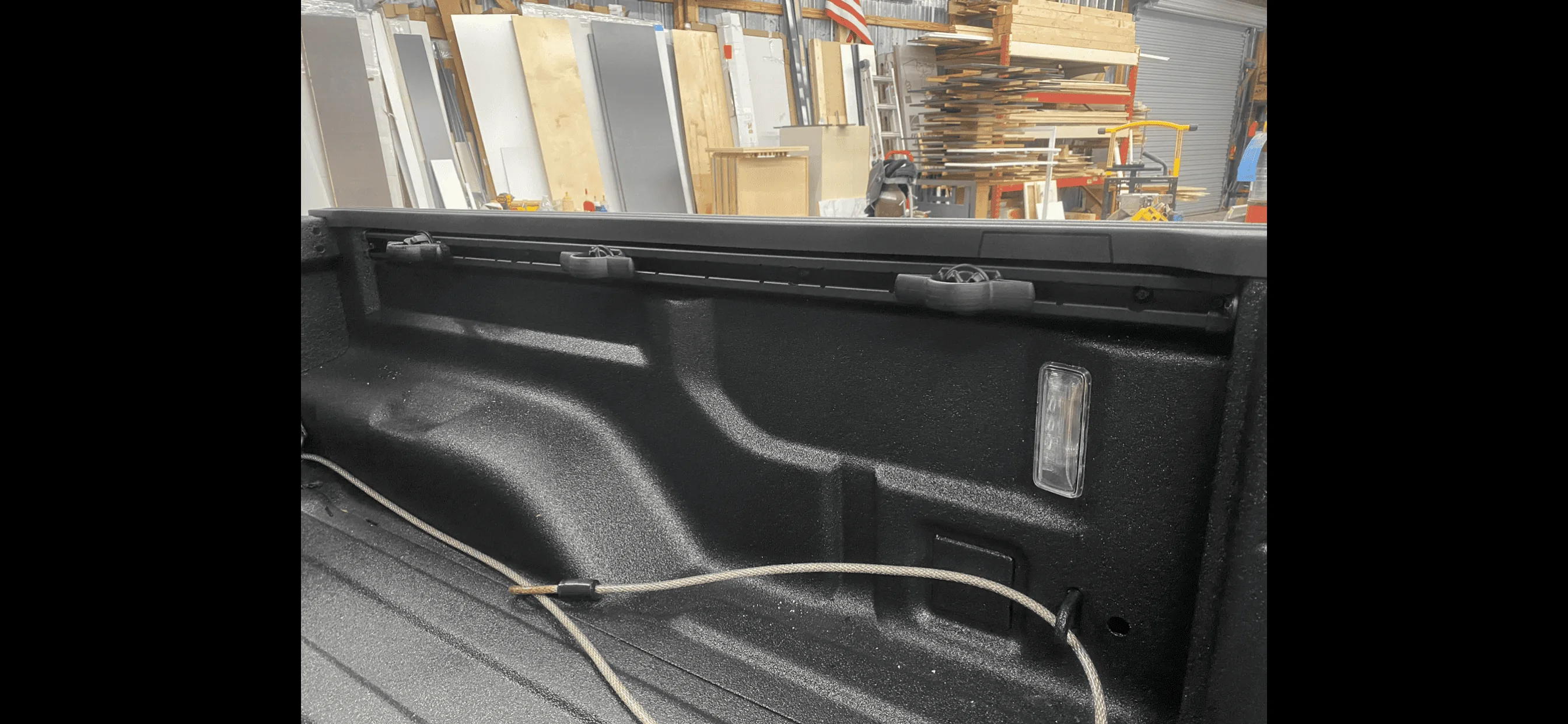 Jeep Gladiator Organizing your off-road tool kit 75444791-34E4-4E75-8DE2-67D49C42BD70