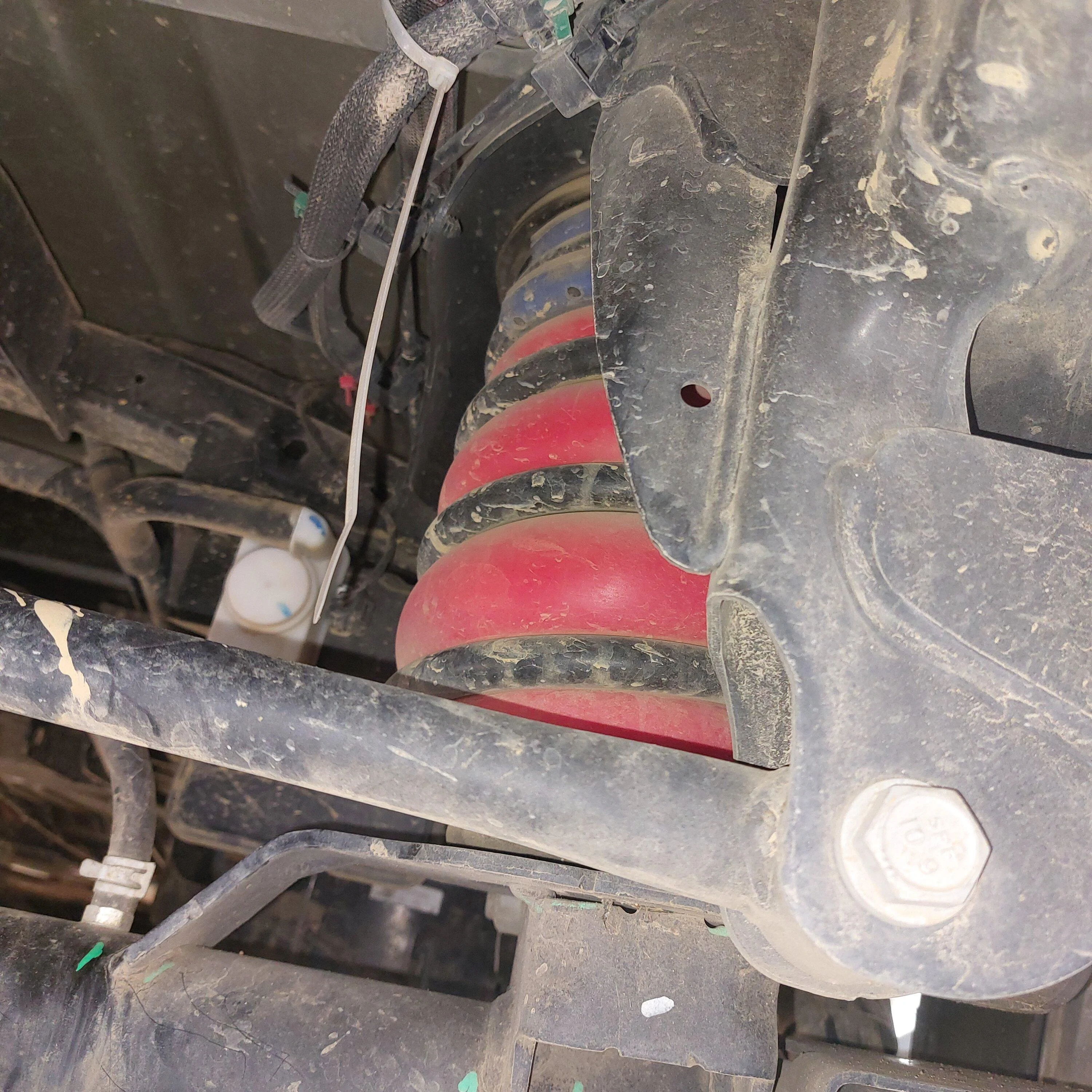 Jeep Gladiator AirLift rear bag system - info you need to know 20220809_103752