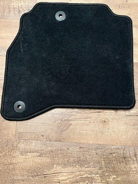 Jeep Gladiator 2022 Gladiator OEM Carpet Floor Mats $25 price drop IMG_2078