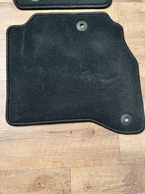 Jeep Gladiator 2022 Gladiator OEM Carpet Floor Mats $25 price drop IMG_2080