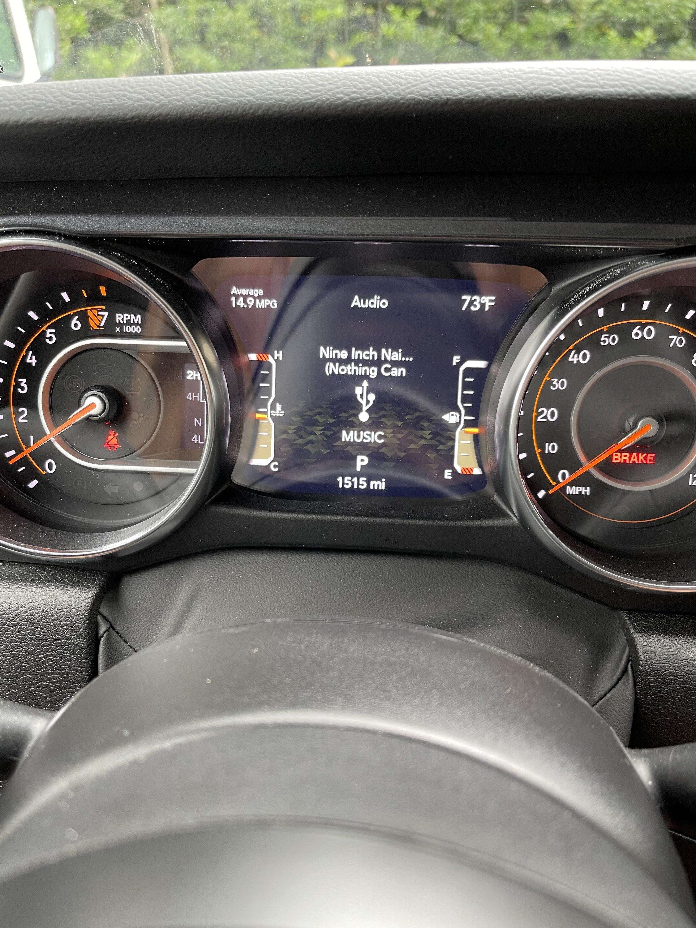 Jeep Gladiator Phoenix Android Radio 7862 model. 664BBBC8-9578-4384-8776-D75873A204DF
