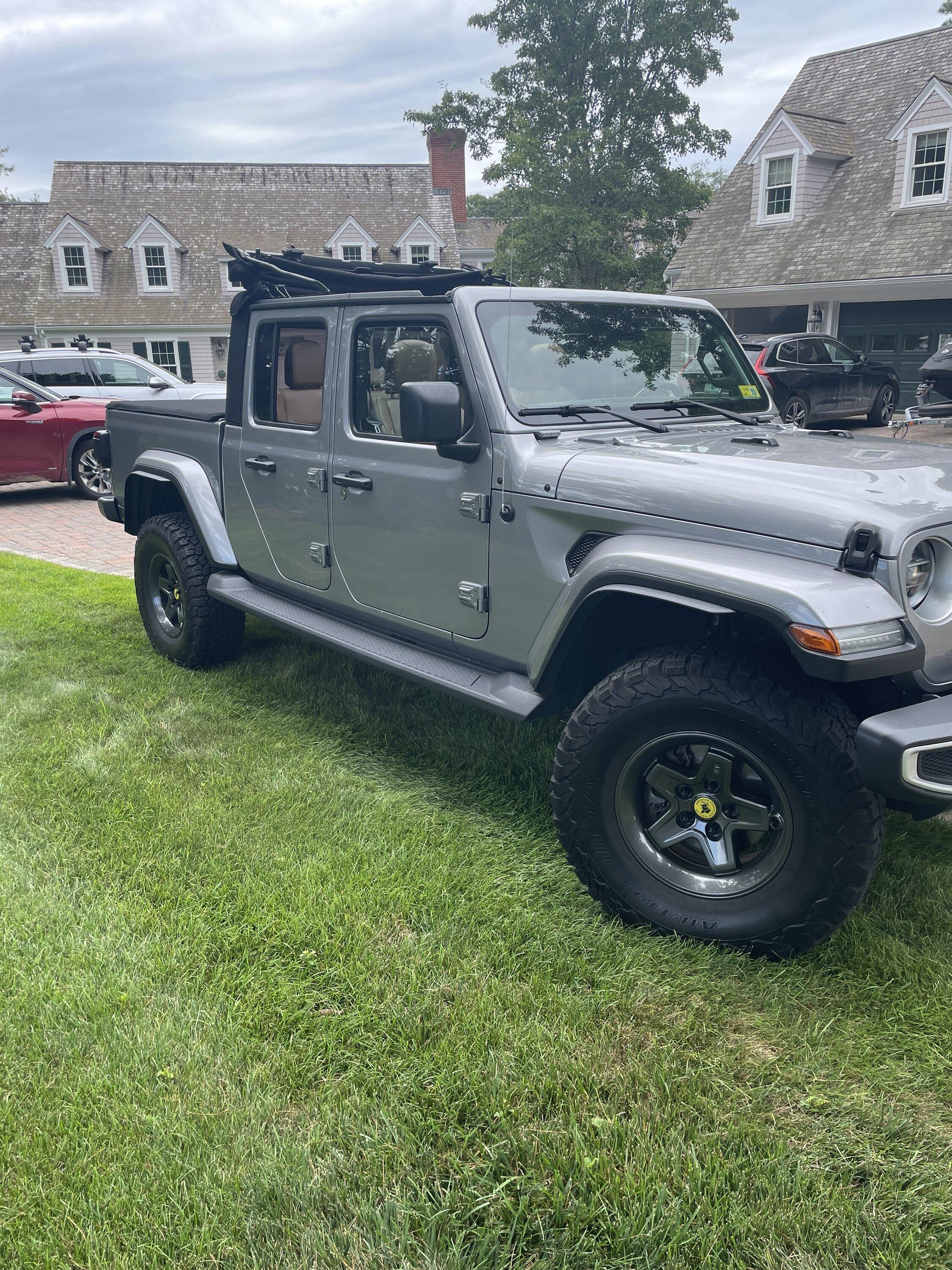 Jeep Gladiator Xtreme Recon Fender Extension Instsalled 051B19B2-F280-4340-95D7-369D49A8DC9D