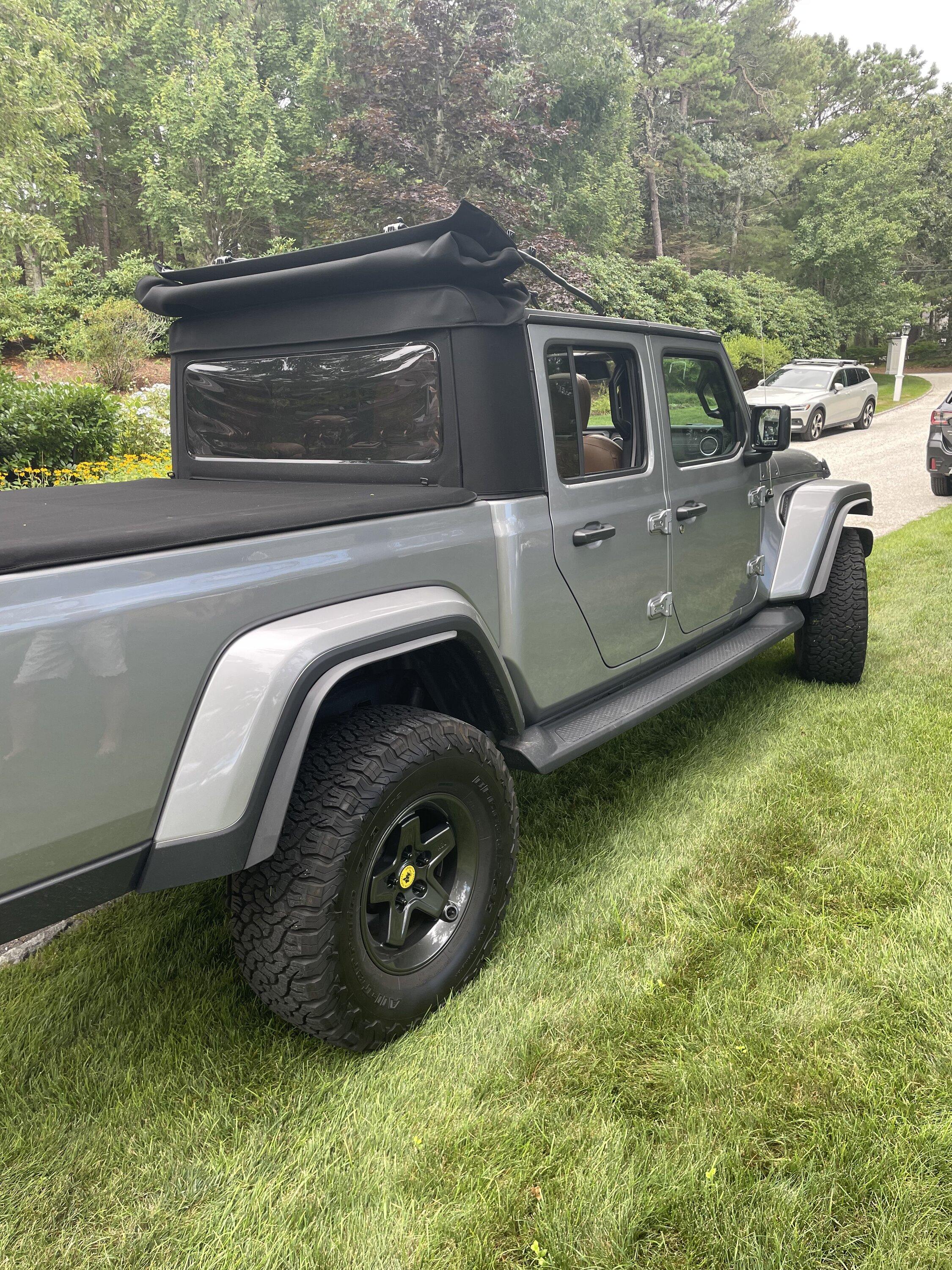 Jeep Gladiator Xtreme Recon Fender Extension Instsalled 0BAE6E32-829F-4676-8EB9-819E4847E8C7
