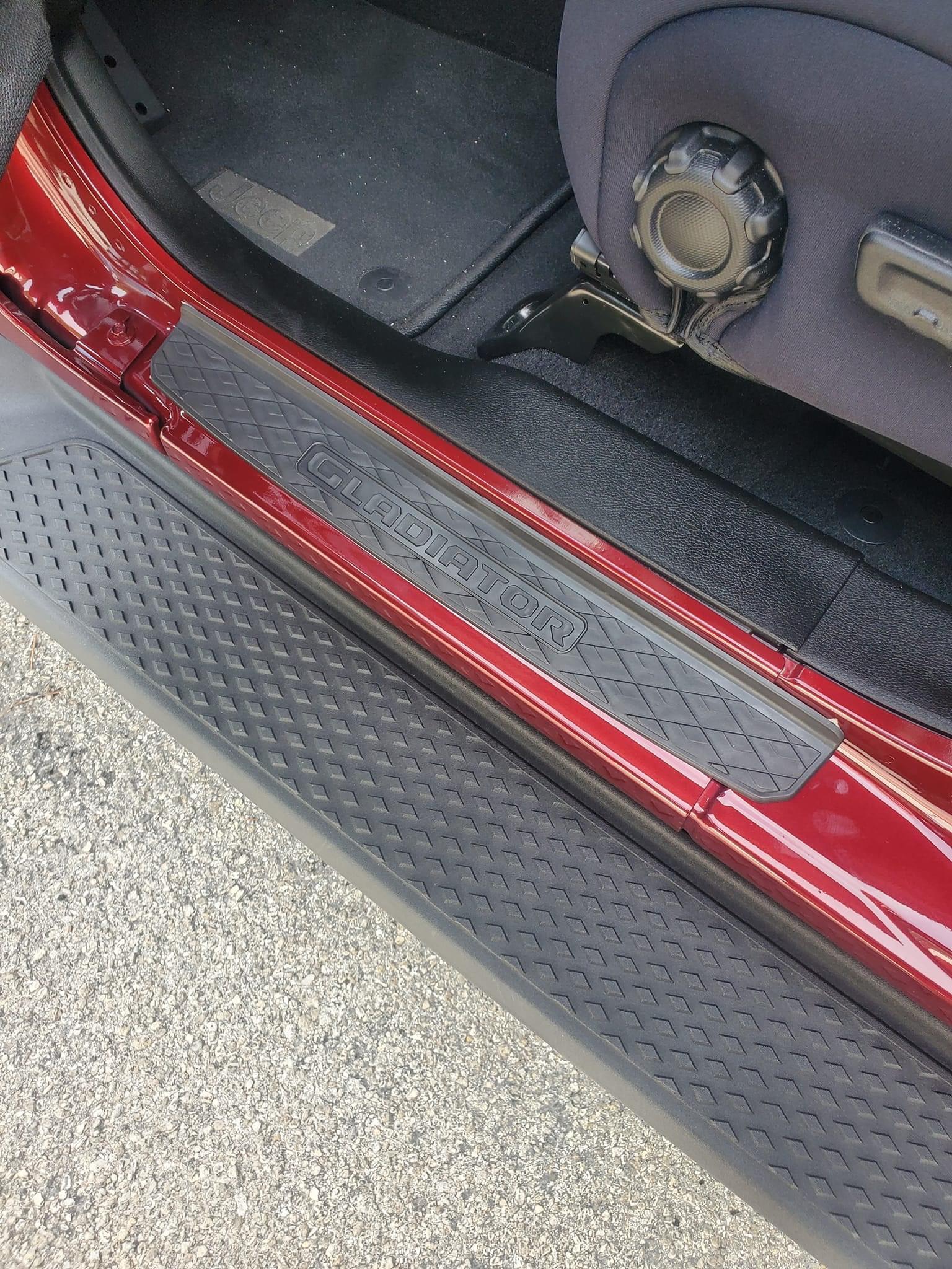 Jeep Gladiator What do u have coming in the mail? AAC38686-13D1-4775-AC63-095795186395