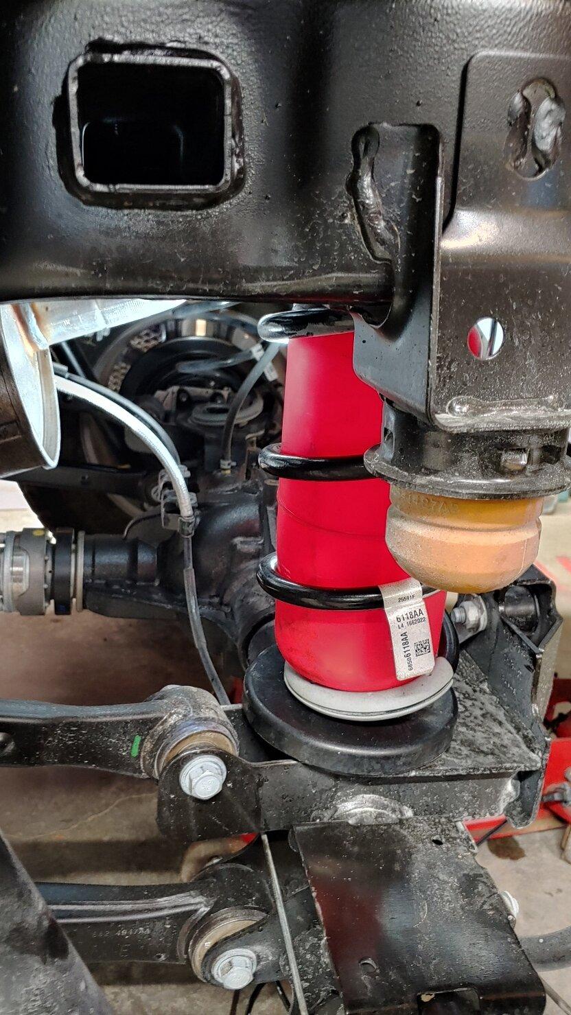 Jeep Gladiator AirLift rear bag system - info you need to know 20220810_150930_HDR