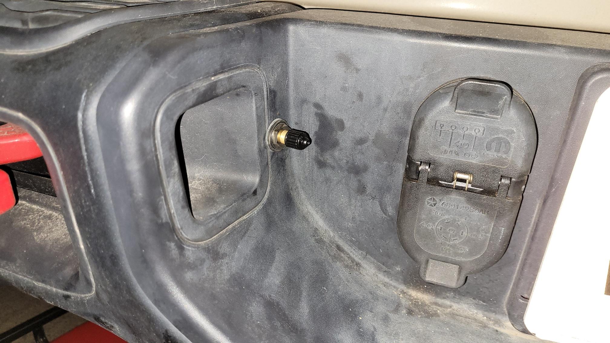 Jeep Gladiator AirLift rear bag system - info you need to know 20220810_220217_resized