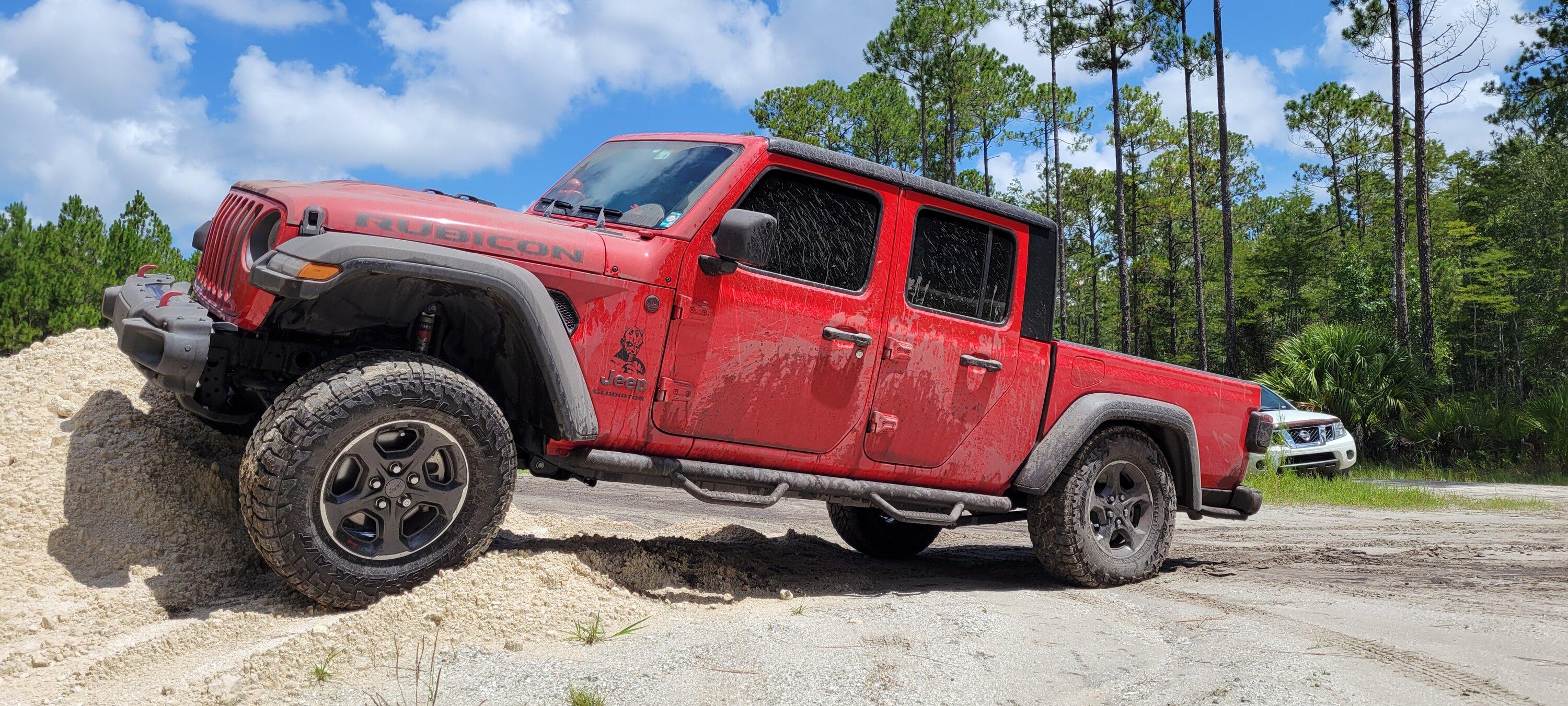 Jeep Gladiator Flexed/flexing- show off ? post your photo & info! flex
