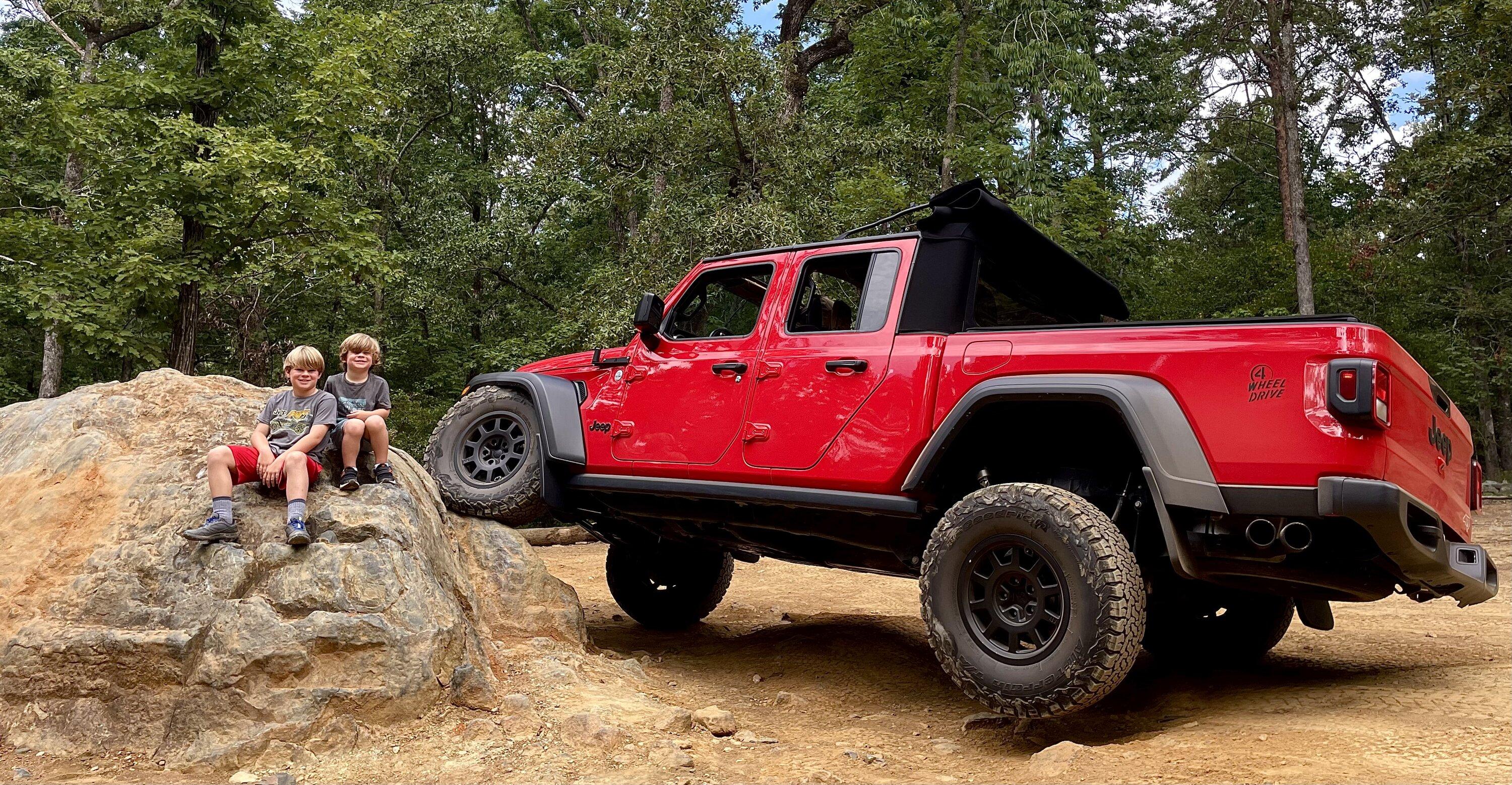 Jeep Gladiator Flexed/flexing- show off ? post your photo & info! 20216710-B5F1-4DAE-A17E-85B1BC4EAEB1