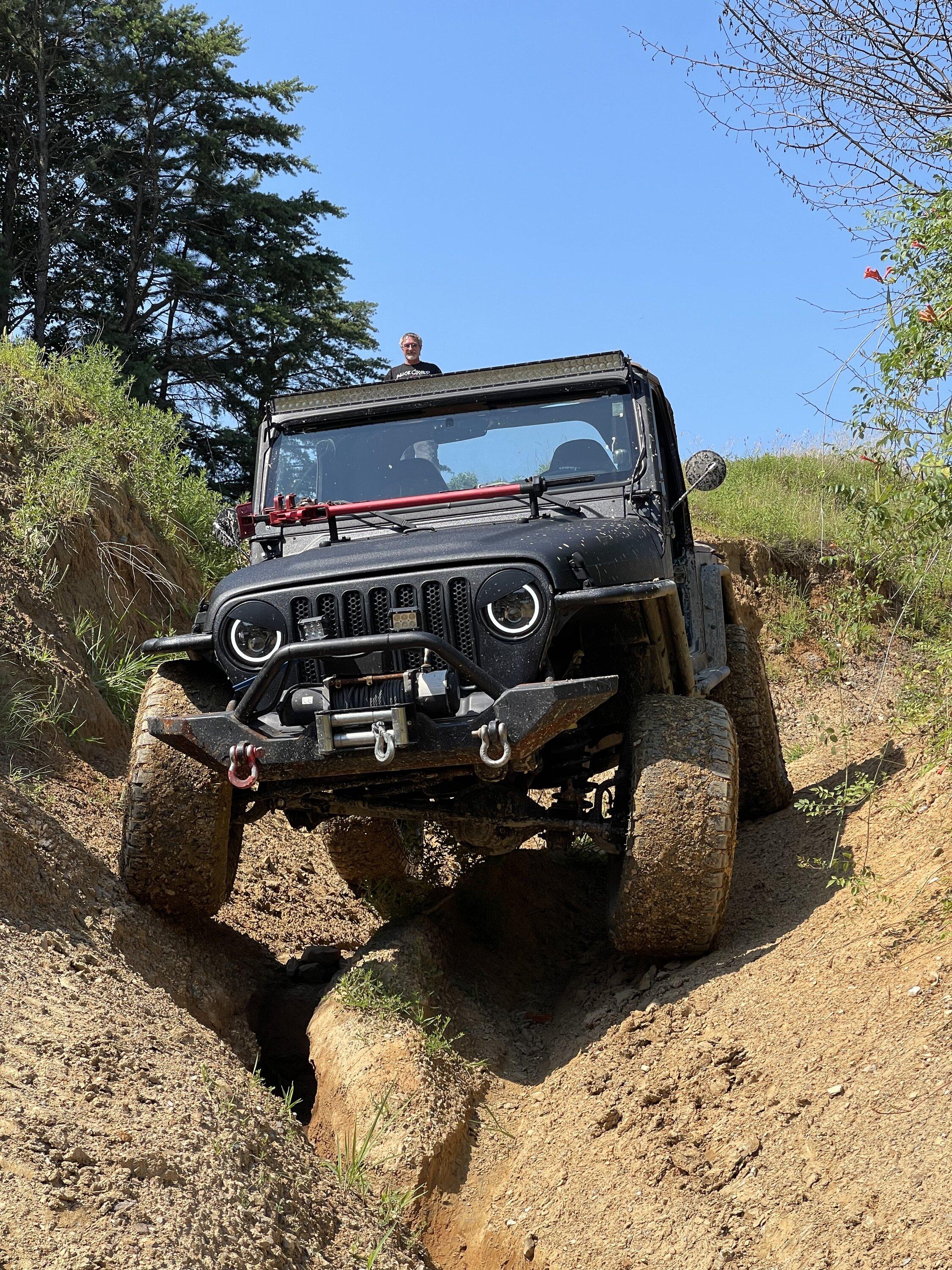 Jeep Gladiator Flexed/flexing- show off ? post your photo & info! 00B51B8C-40AF-452F-A97C-3FFE868D3245