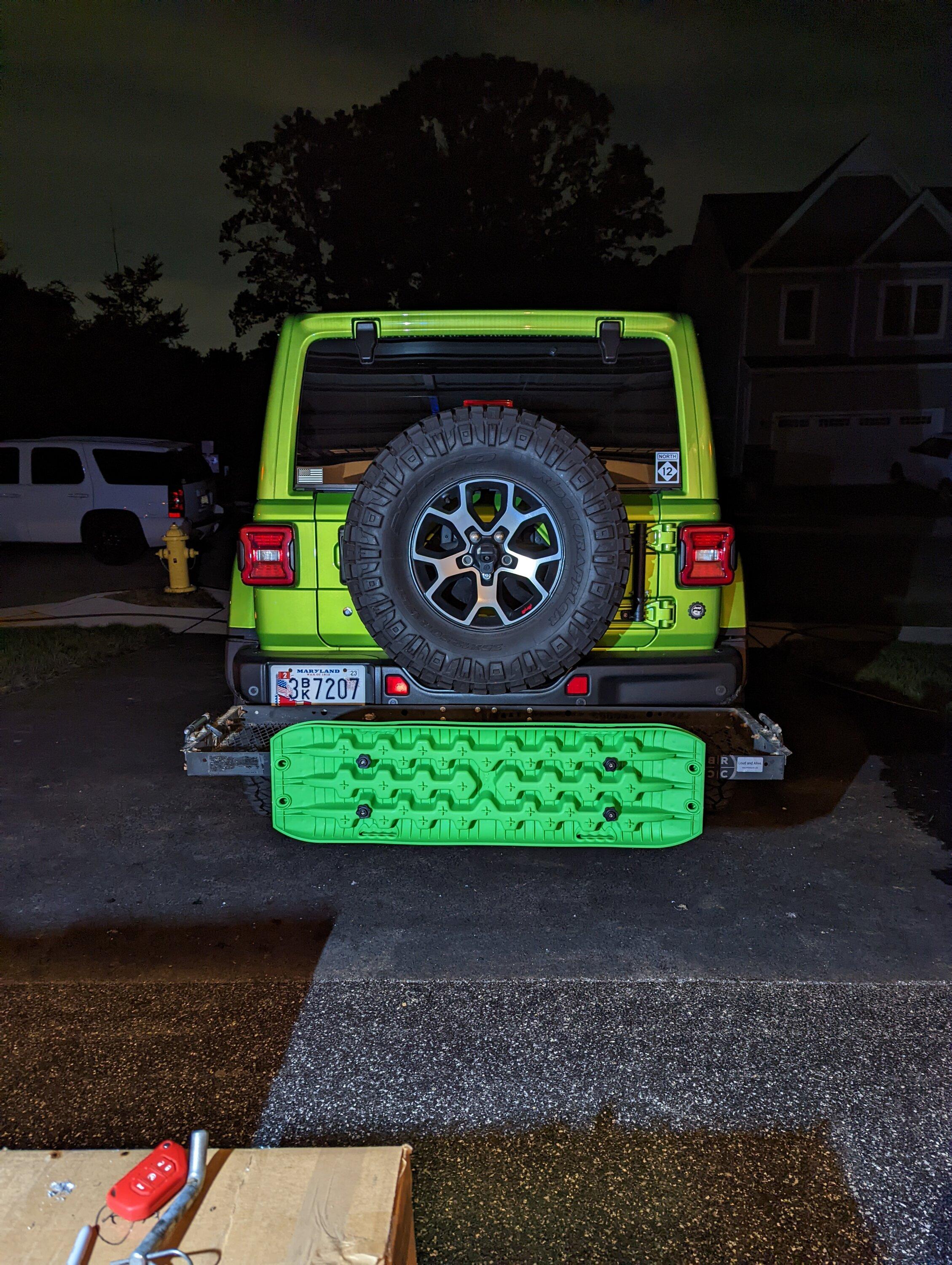 Jeep Gladiator 22s on 37s on the beach? PXL_20220812_012535394