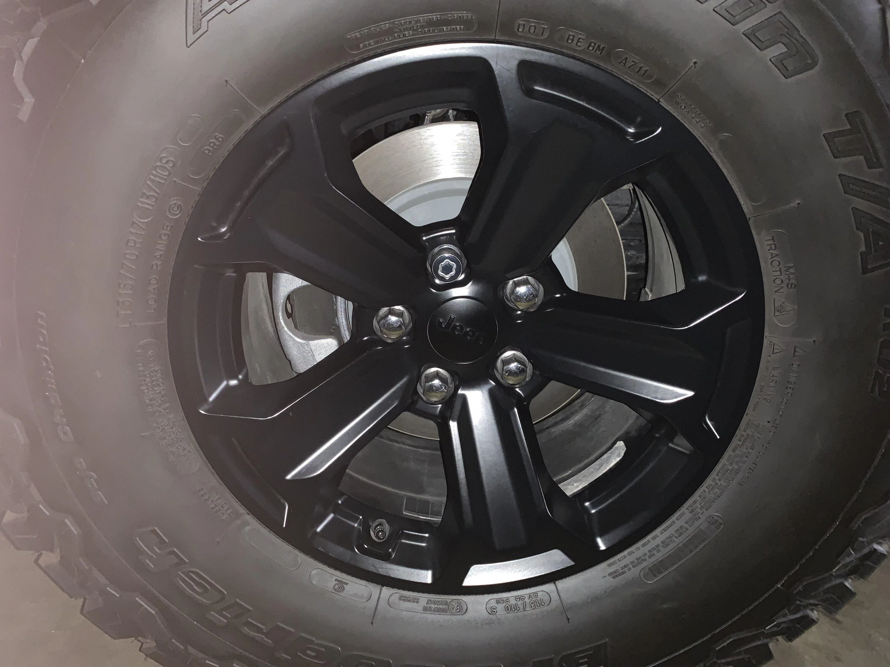 Jeep Gladiator Los Angeles - Set of (5) Good Condition Quadratec Recon Wheels IMG_0517
