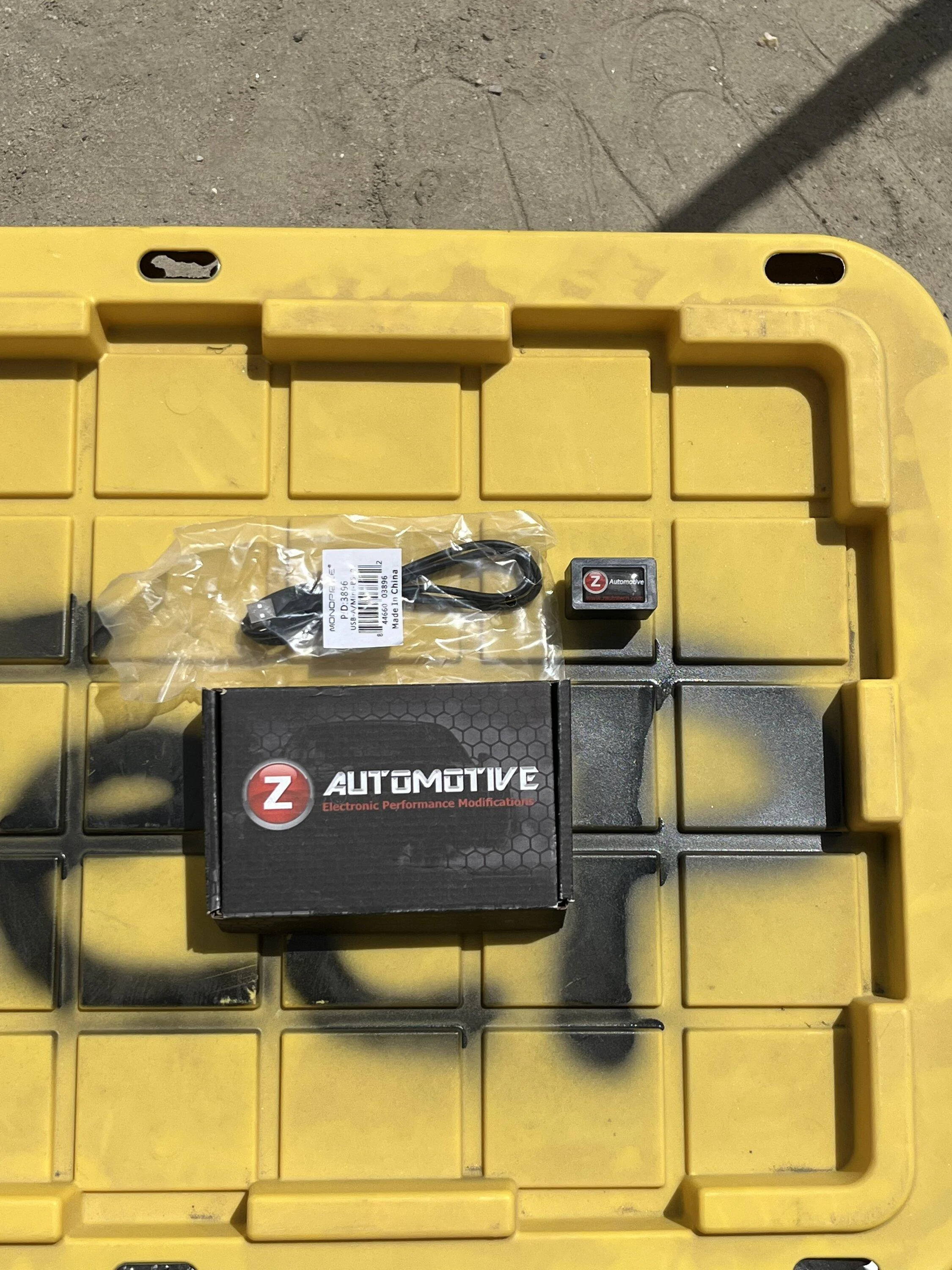 Jeep Gladiator Tazer mini C759E131-1D1E-43B3-8E35-4079183CAAD5