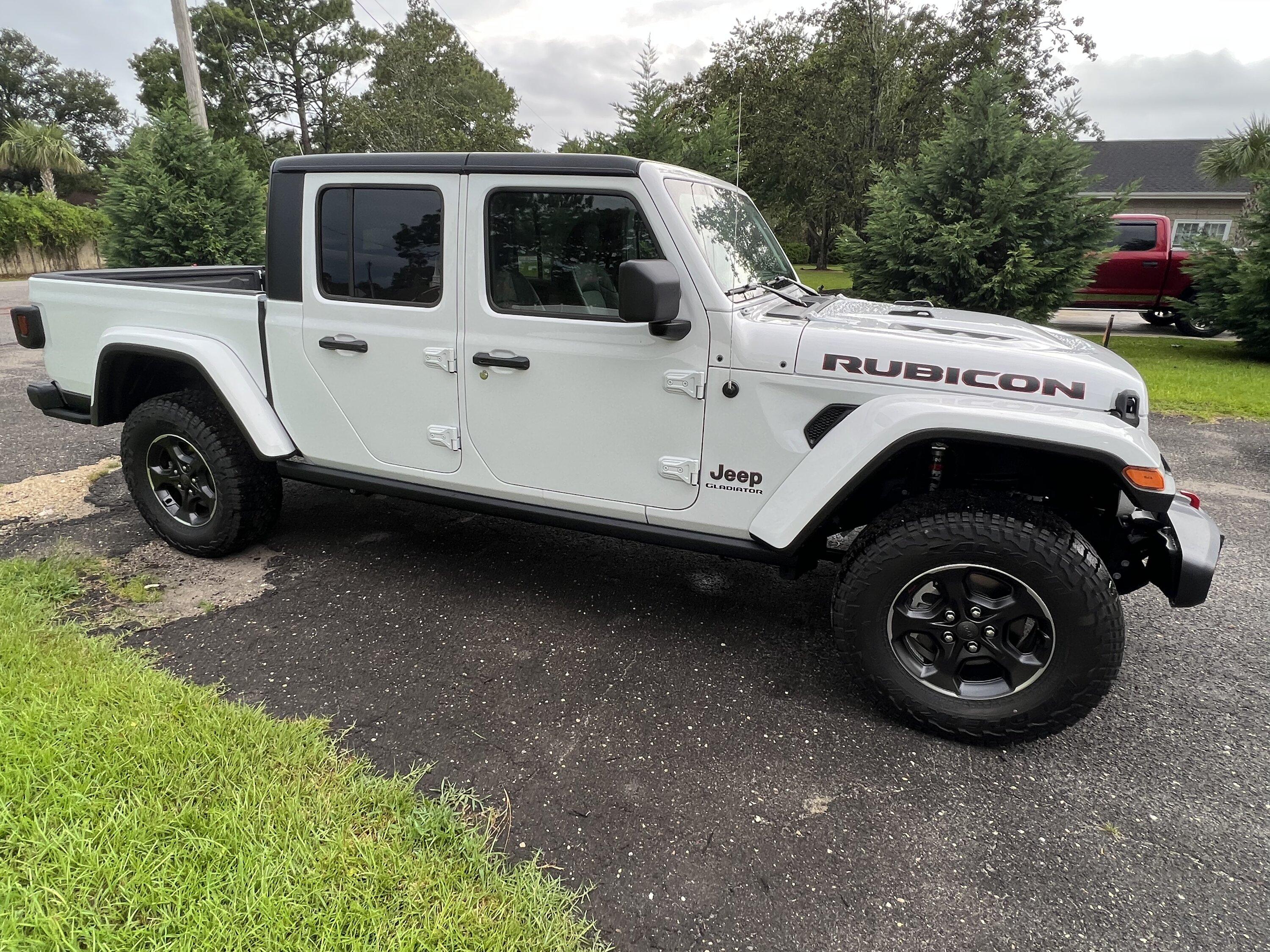Jeep Gladiator Gupton Motors up to 8% below invoice BC917569-4A67-4862-8083-1DA5F17E7DD7