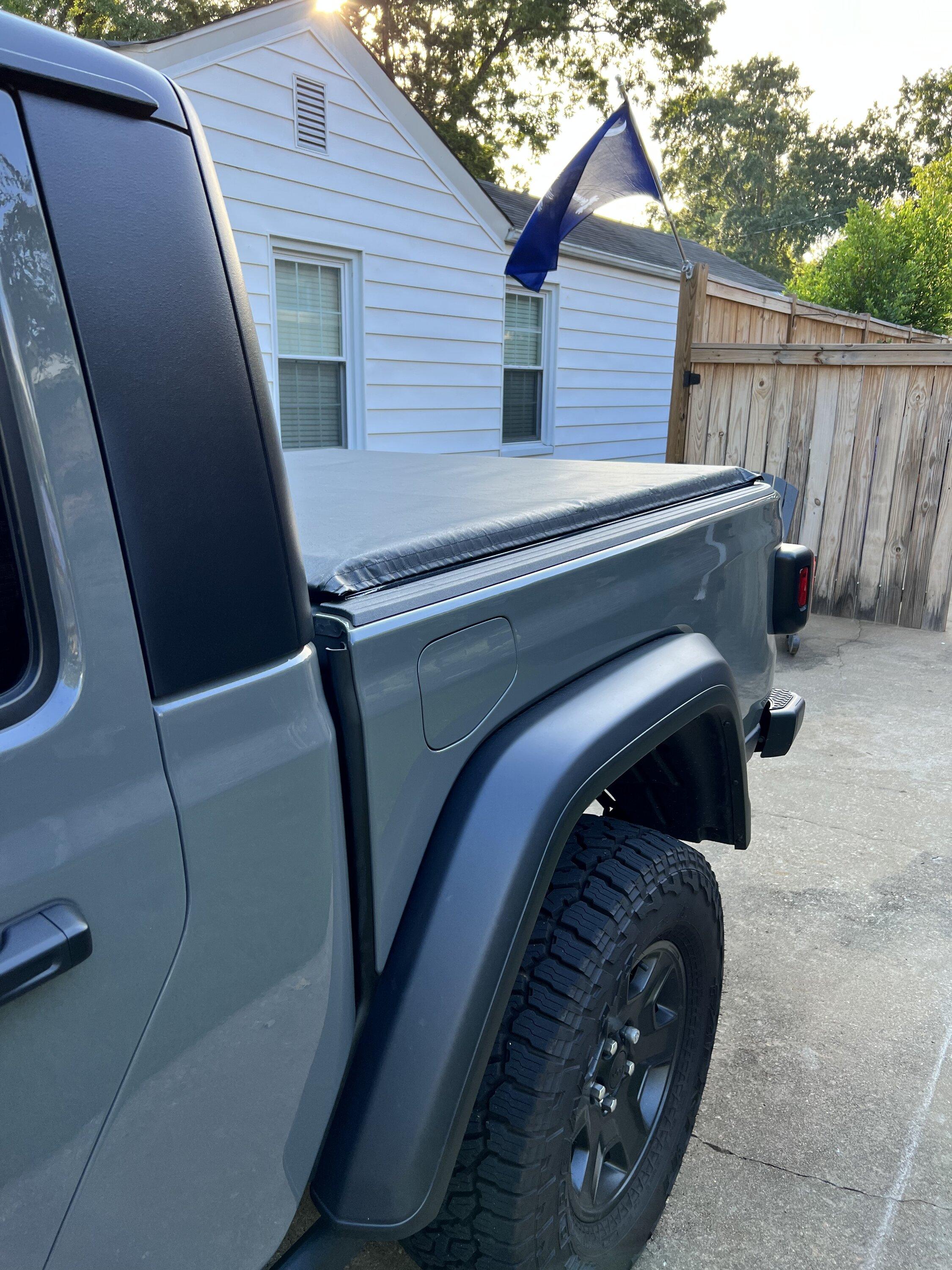 Jeep Gladiator Installed new access literider and bed rug today 342479BA-C05D-4320-9396-3154908A1132