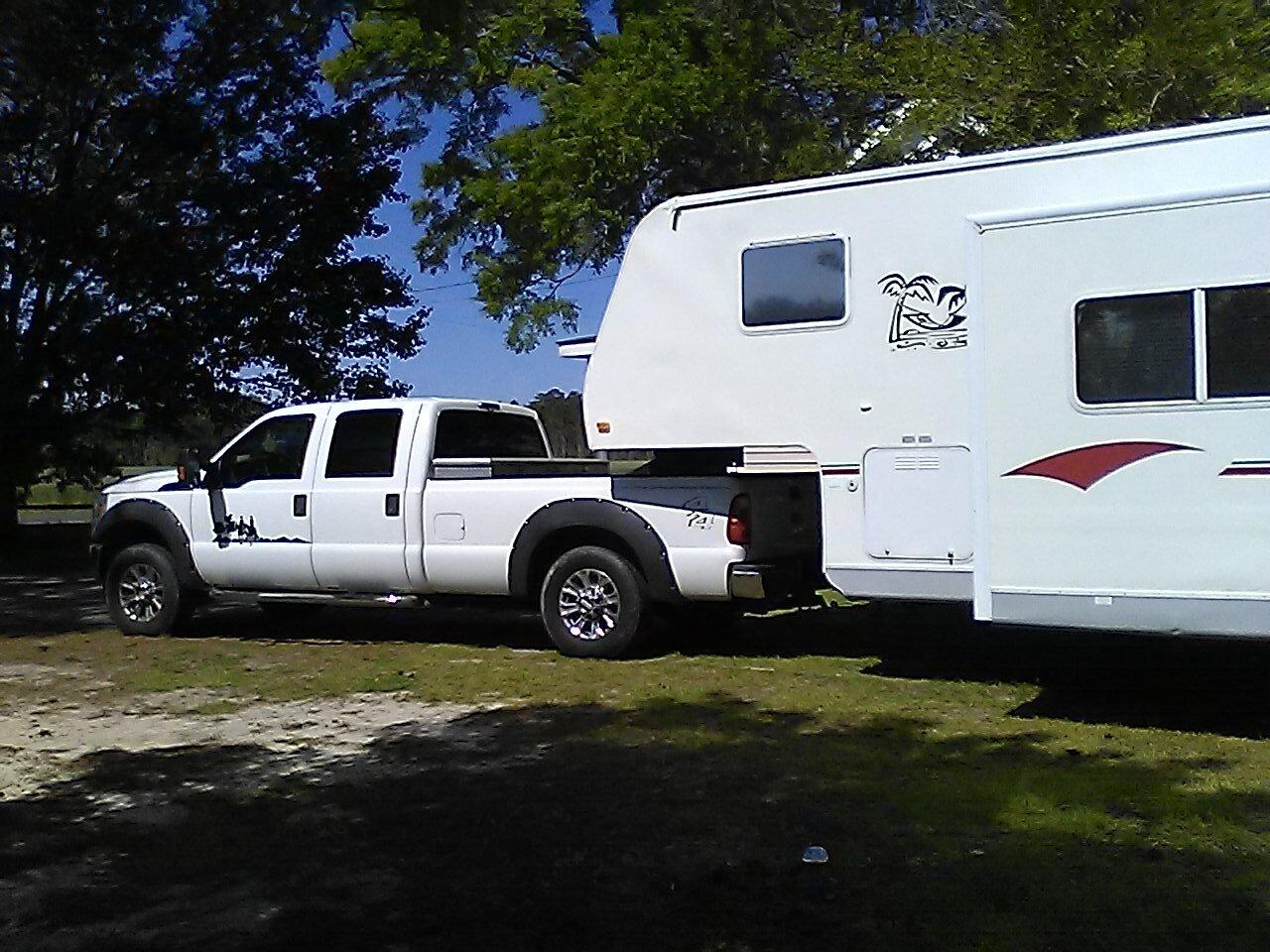 Jeep Gladiator Can a jeep gladiator pull an escape trailer 5th wheel truck11