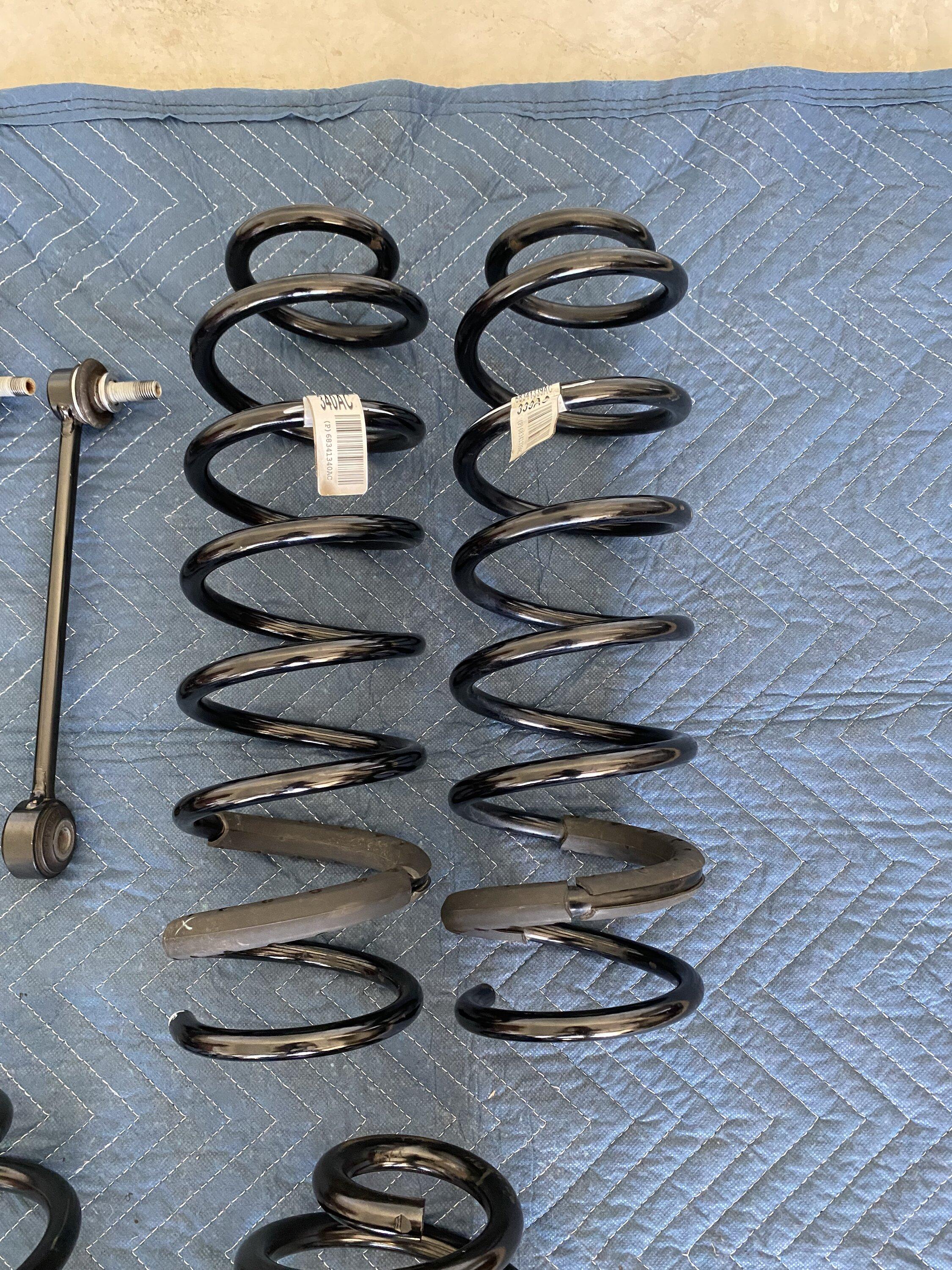 Jeep Gladiator Rubicon Suspension Take-offs.   $250.00 Front Springs