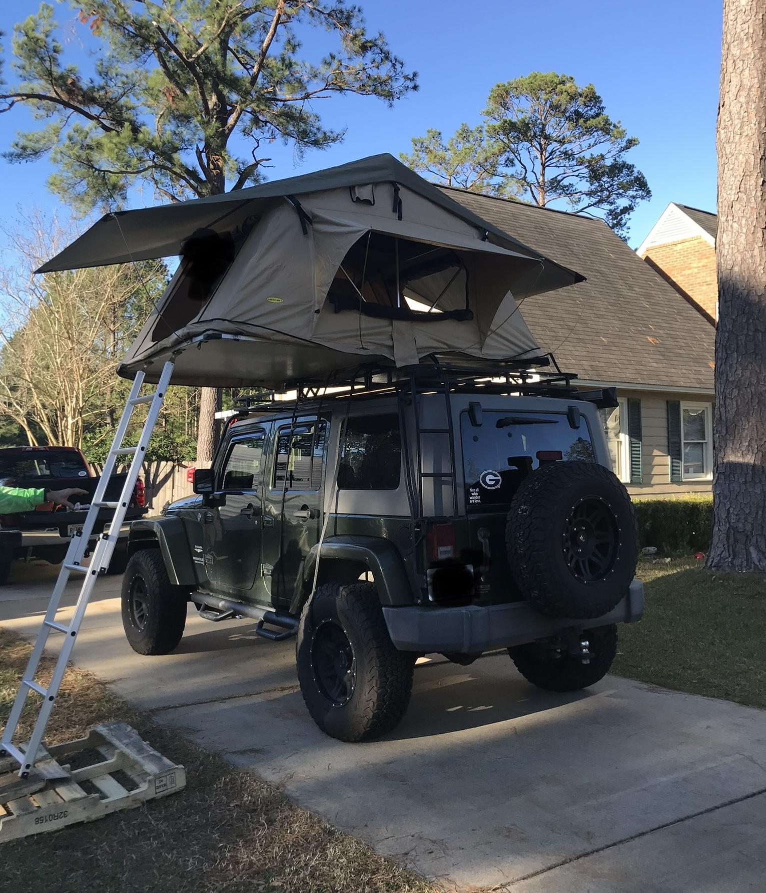 Jeep Gladiator Tent and bed rack C6F5B3AC-23E5-44C9-B1F4-FFCEA8A2C71E