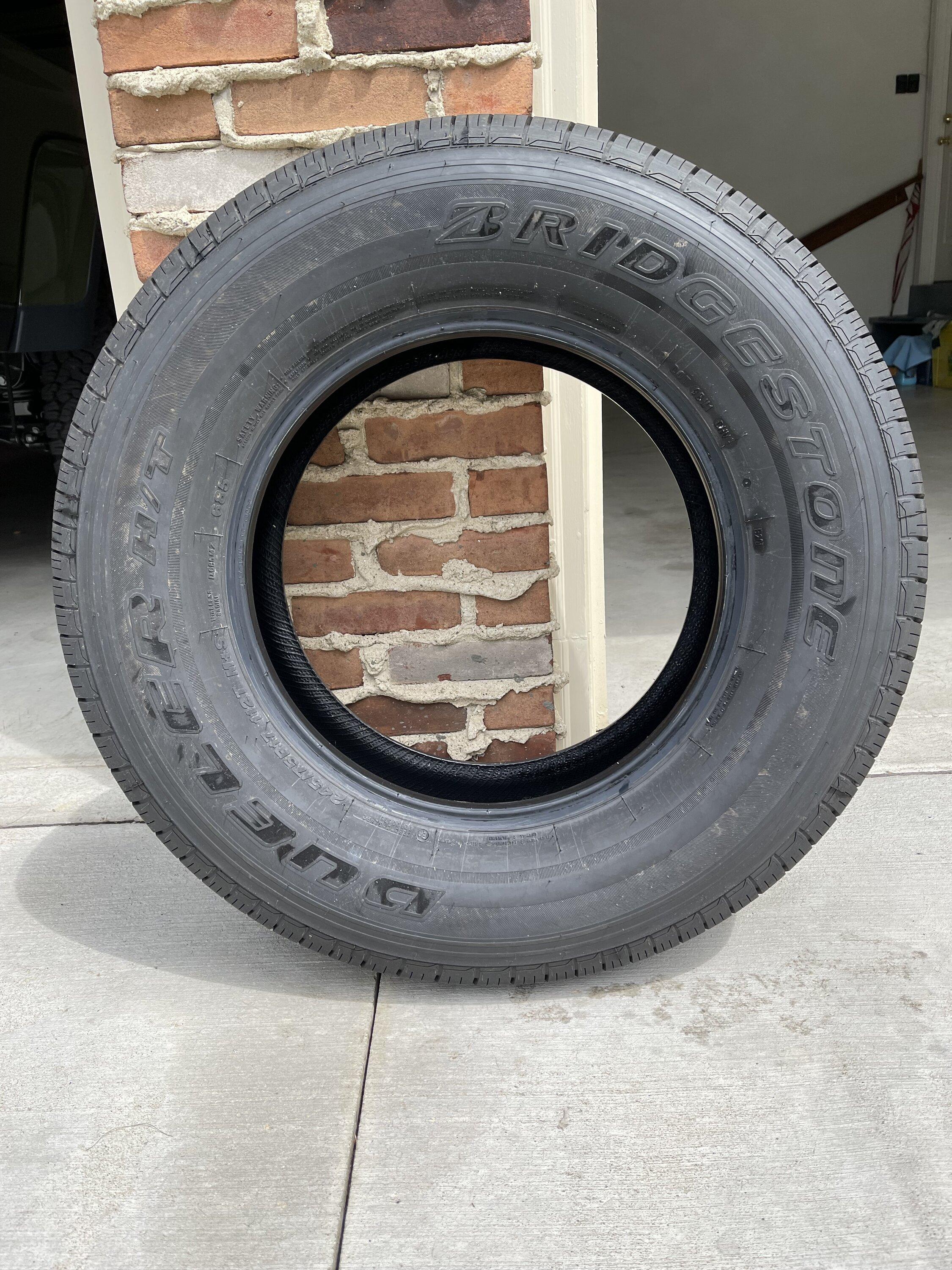 Jeep Gladiator New Bridgestone Dueler H/T 685 tire, 245/75R 17.  $50 IMG_3405 2