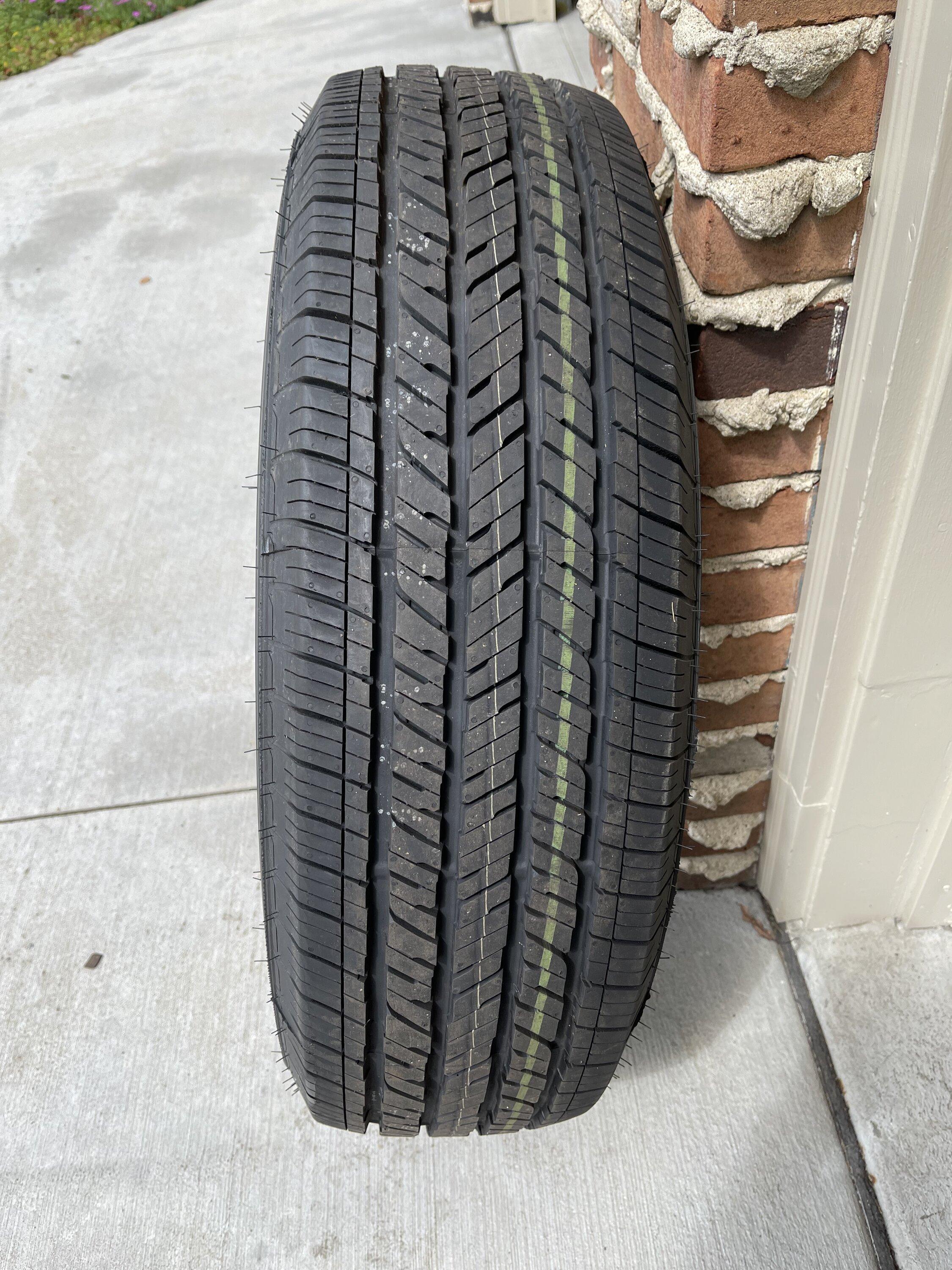 Jeep Gladiator New Bridgestone Dueler H/T 685 tire, 245/75R 17.  $50 IMG_3404