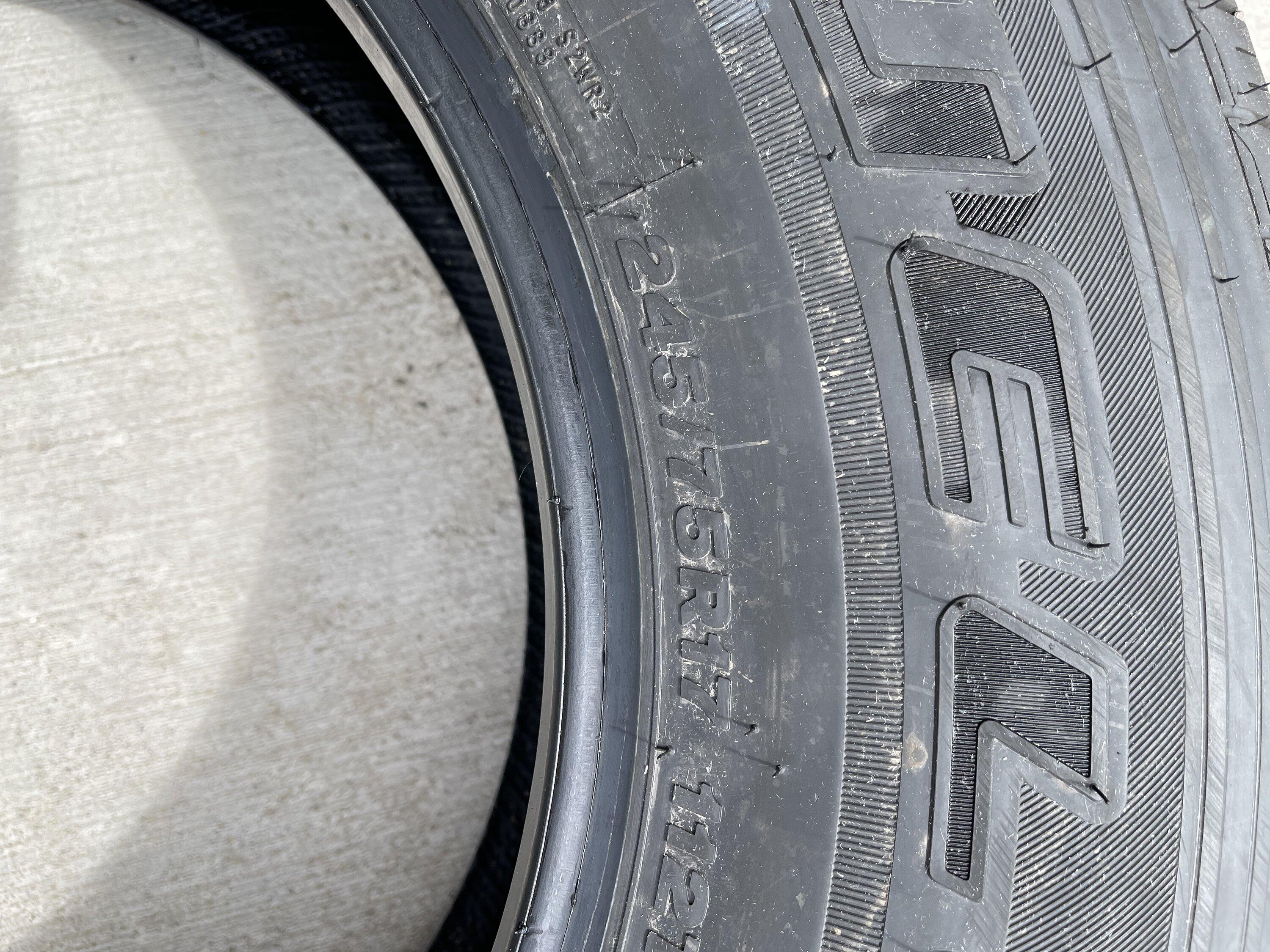 Jeep Gladiator New Bridgestone Dueler H/T 685 tire, 245/75R 17.  $50 IMG_3406