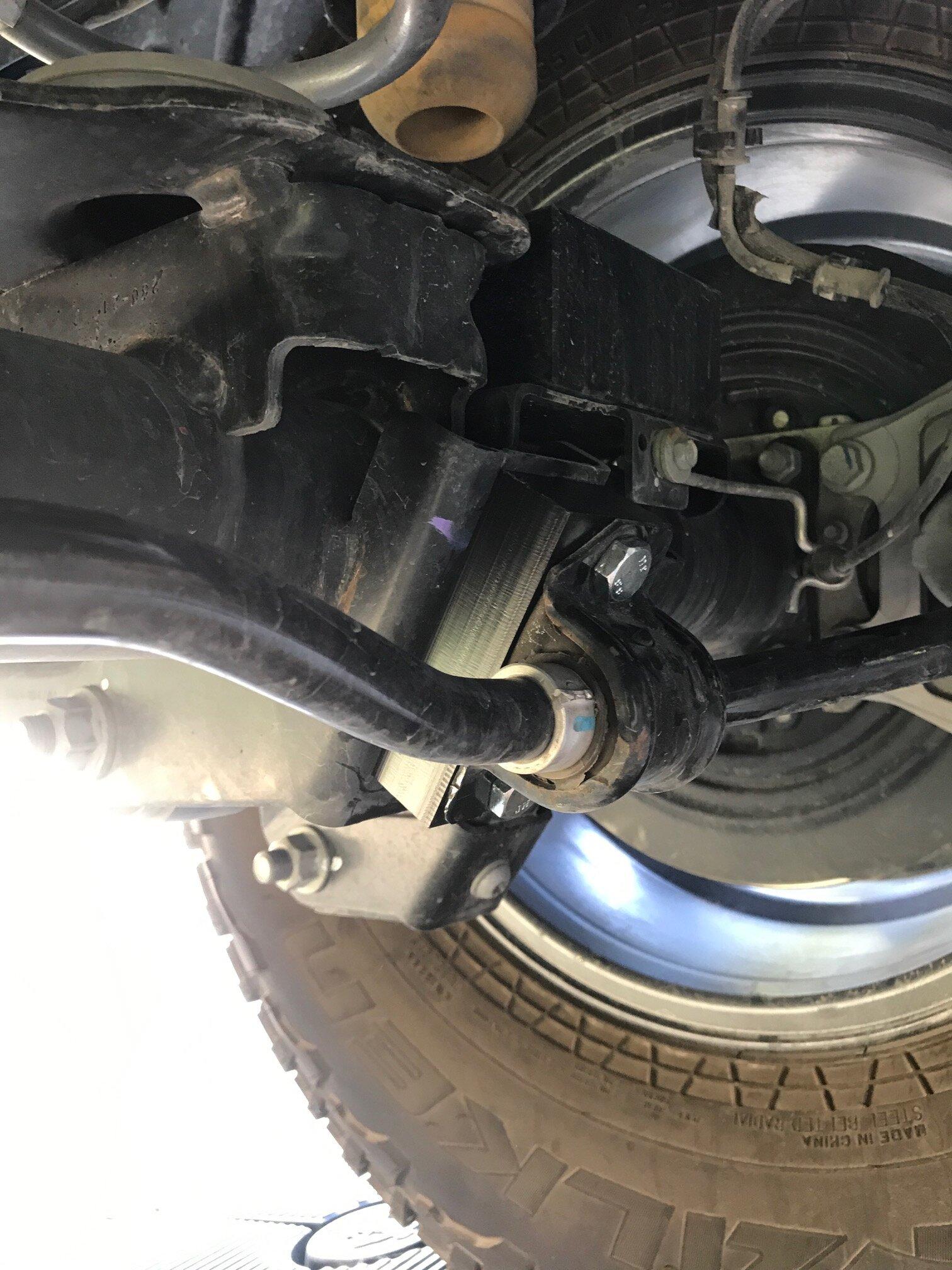 Jeep Gladiator Metalcloak diff skid and Extreme Terrain RedRock Bed Side Rails IMG_2911.JPG