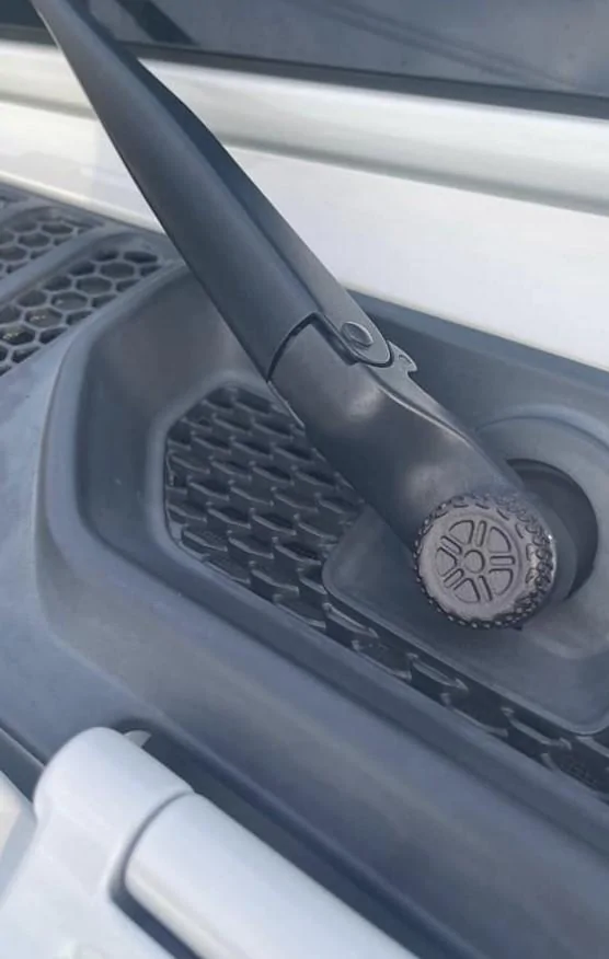 Jeep Gladiator ?? ☔️ Threedom Custom Wiper Arm Caps? 001wiperca