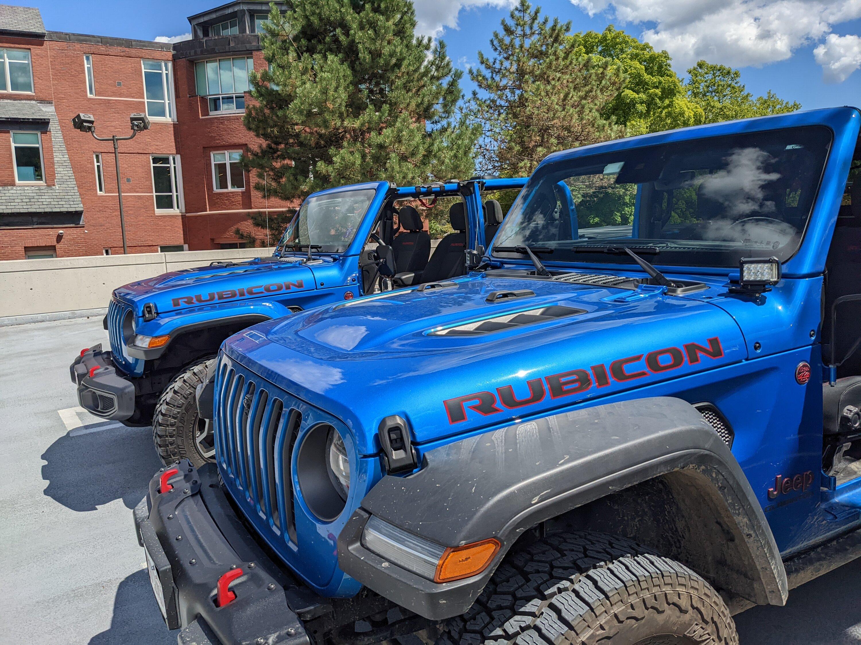 Jeep Gladiator Jeeps Parking Next To Jeeps PXL_20220814_160929137