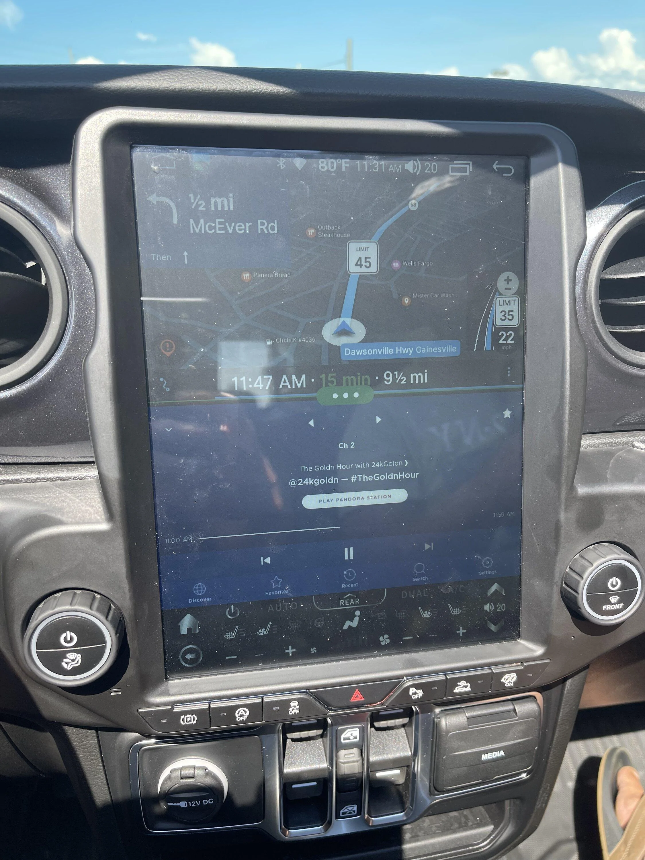 Jeep Gladiator Phoenix Android Radio 7862 model. D352E77E-DB7C-4B3E-AEA8-CDB34FE38D11