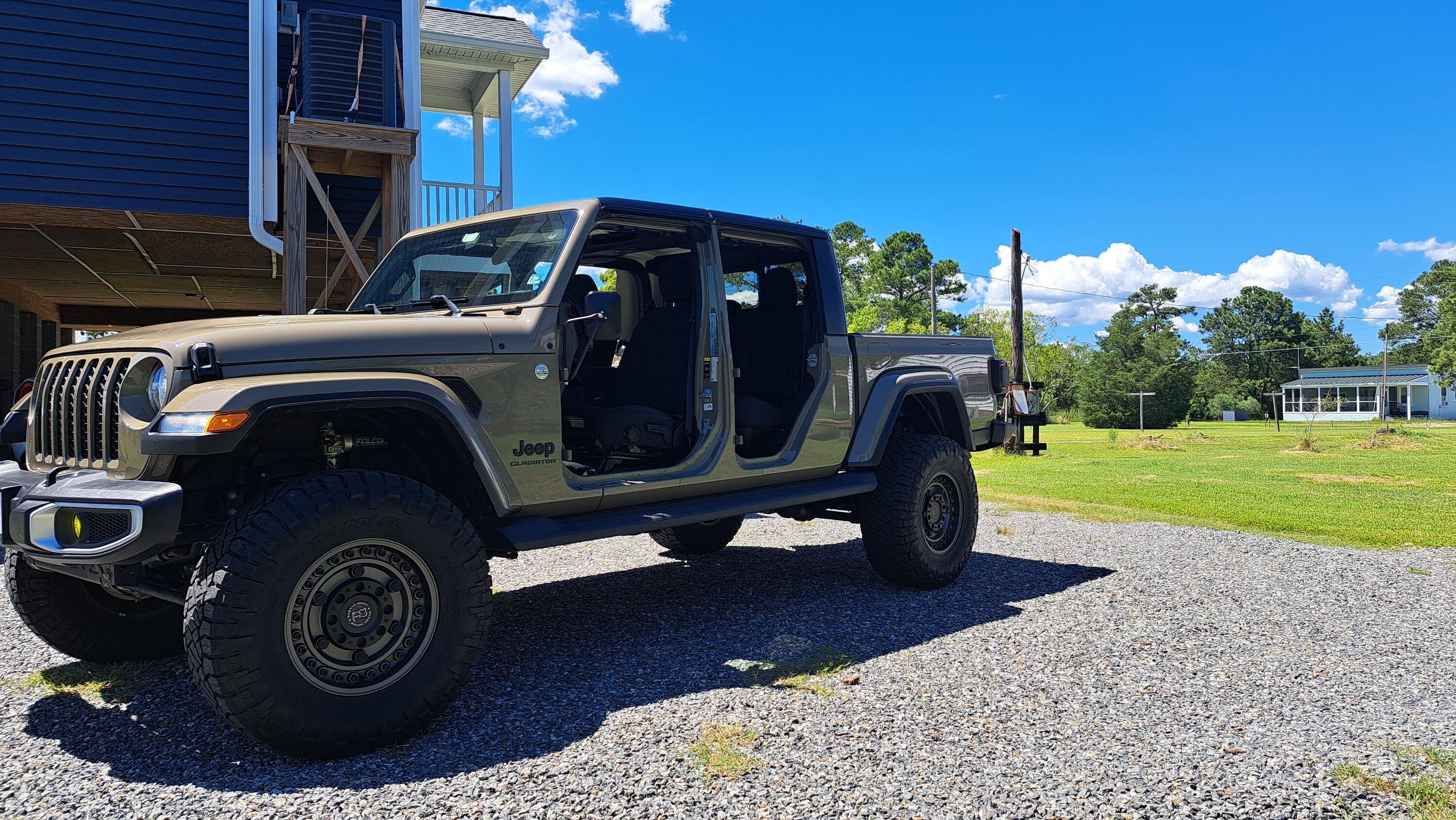 Jeep Gladiator Clayton Off Road JT Suspension Systems 20220813_141116