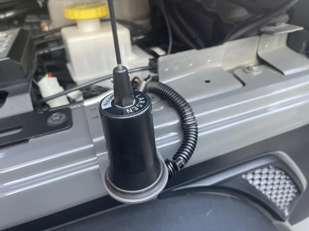 Jeep Gladiator Detailed Radio Install Project - Midland MXT575 GMRS & Icom IC-2730A Ham Radio IMG_3003