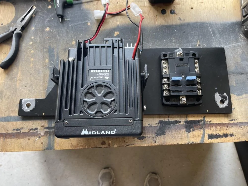 Jeep Gladiator Detailed Radio Install Project - Midland MXT575 GMRS & Icom IC-2730A Ham Radio IMG_2974