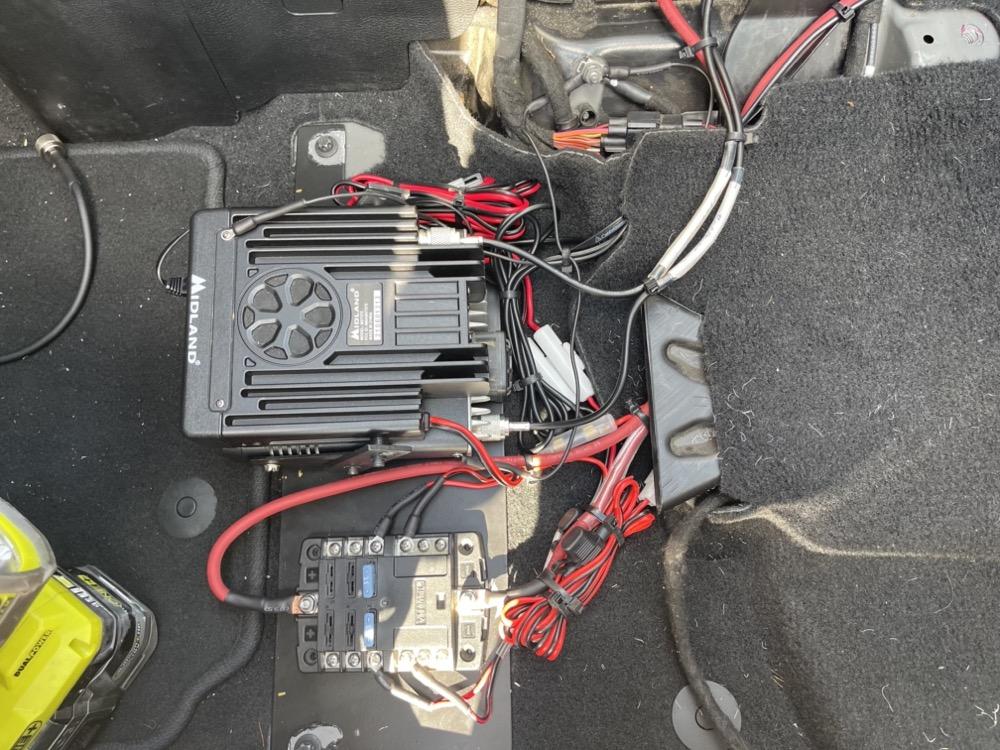 Jeep Gladiator Detailed Radio Install Project - Midland MXT575 GMRS & Icom IC-2730A Ham Radio IMG_2978