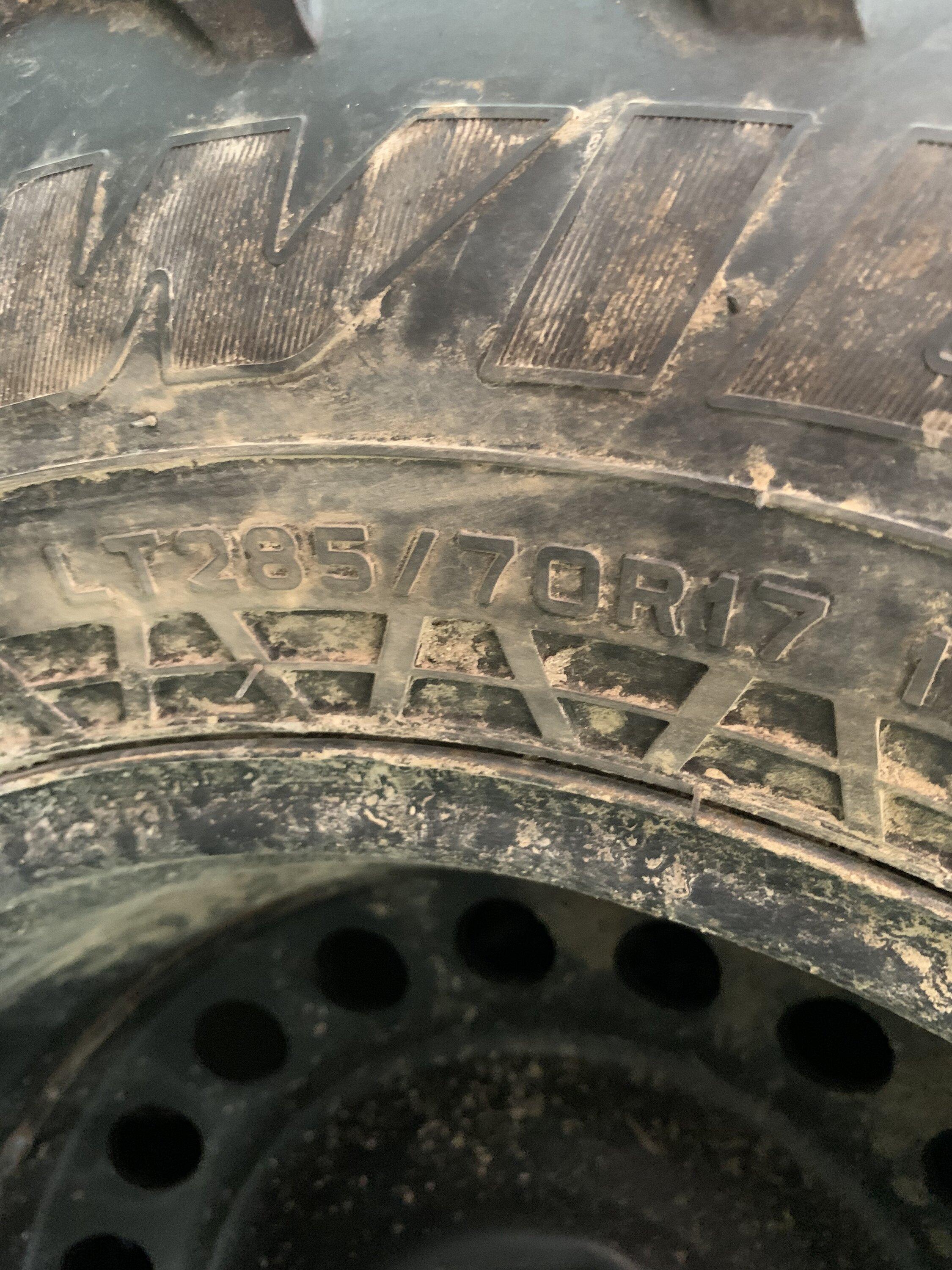 Jeep Gladiator 1 Falken Wildpeak ATW3 285/70/R17 B45B117F-7637-4D61-9679-4A2D381CA1D5