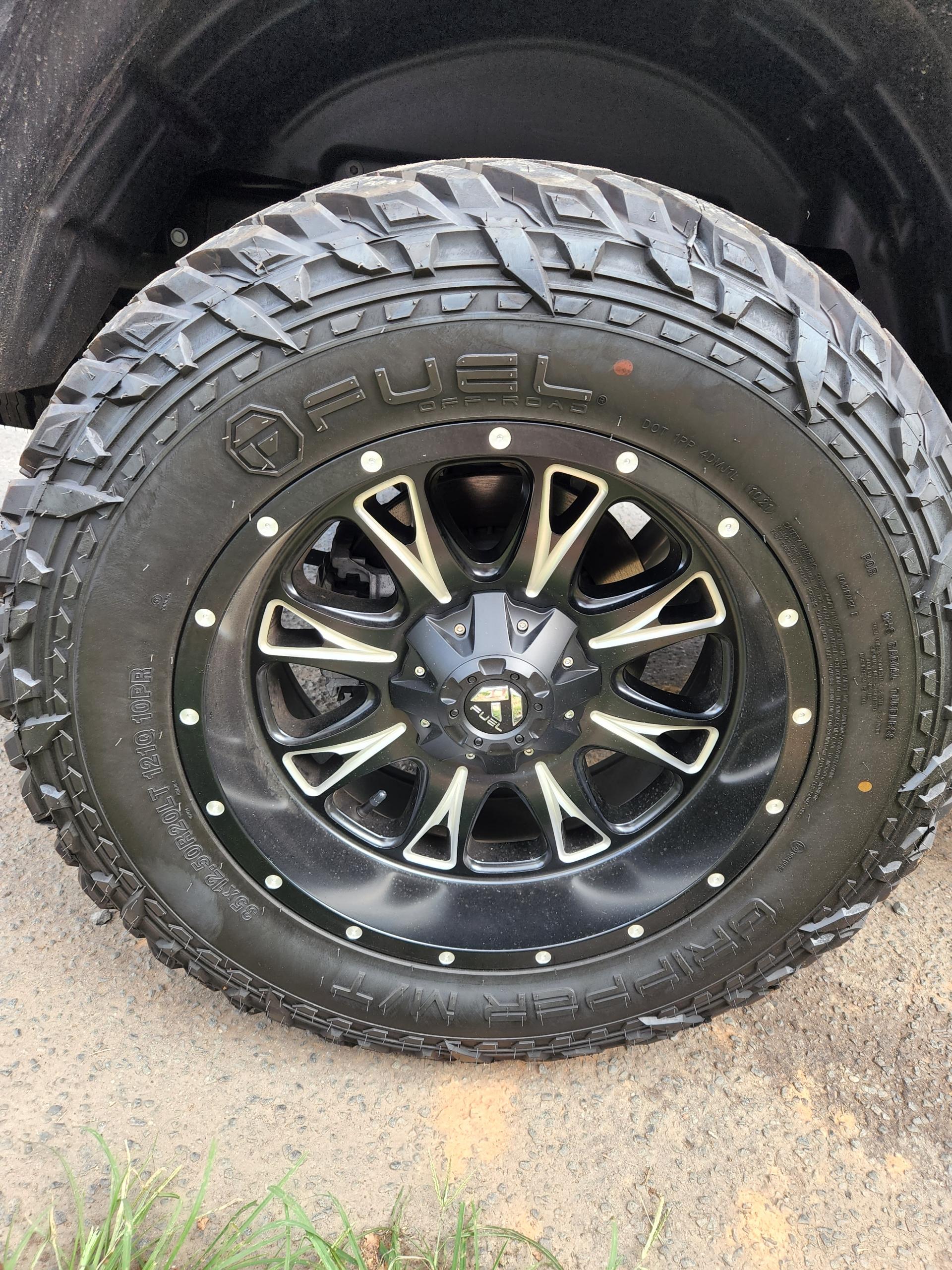 Jeep Gladiator Do i need to adjust tire size up or down? Resized_20220728_165153_369437666253236