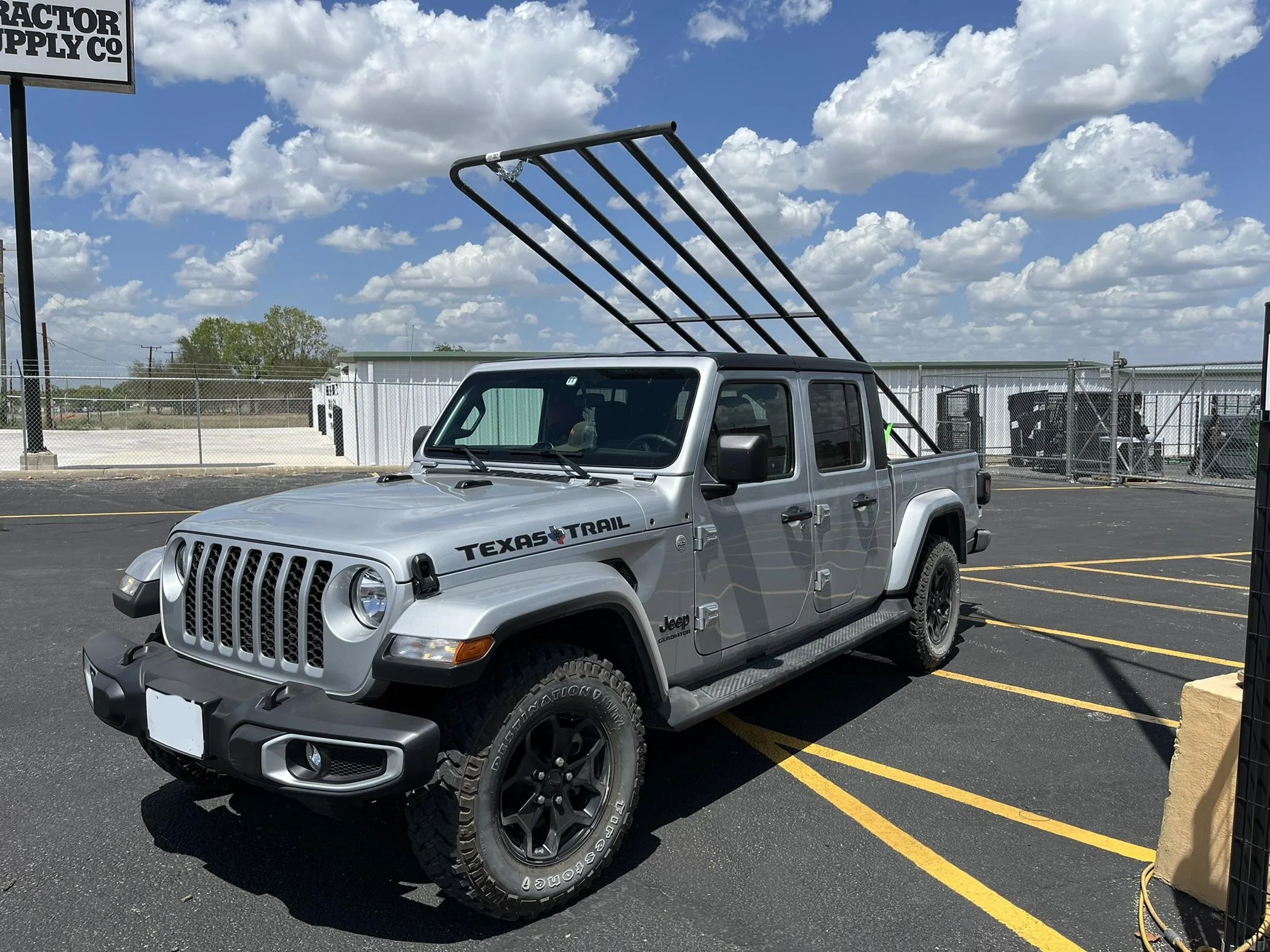 Jeep Gladiator Post your payload pics! 2AEBCA45-3804-437E-B21B-33CD22C32ED1