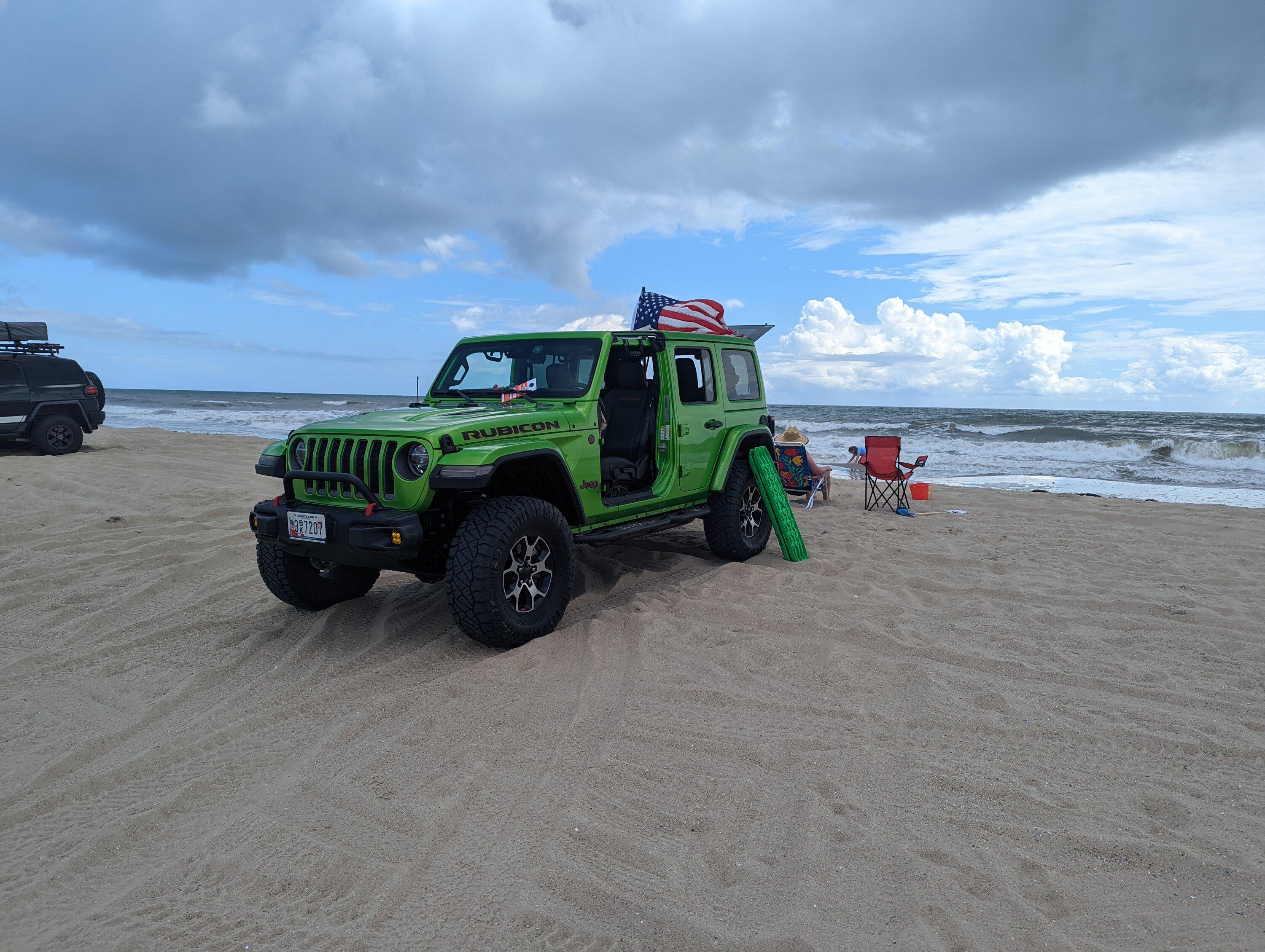 Jeep Gladiator 22s on 37s on the beach? PXL_20220816_154733737