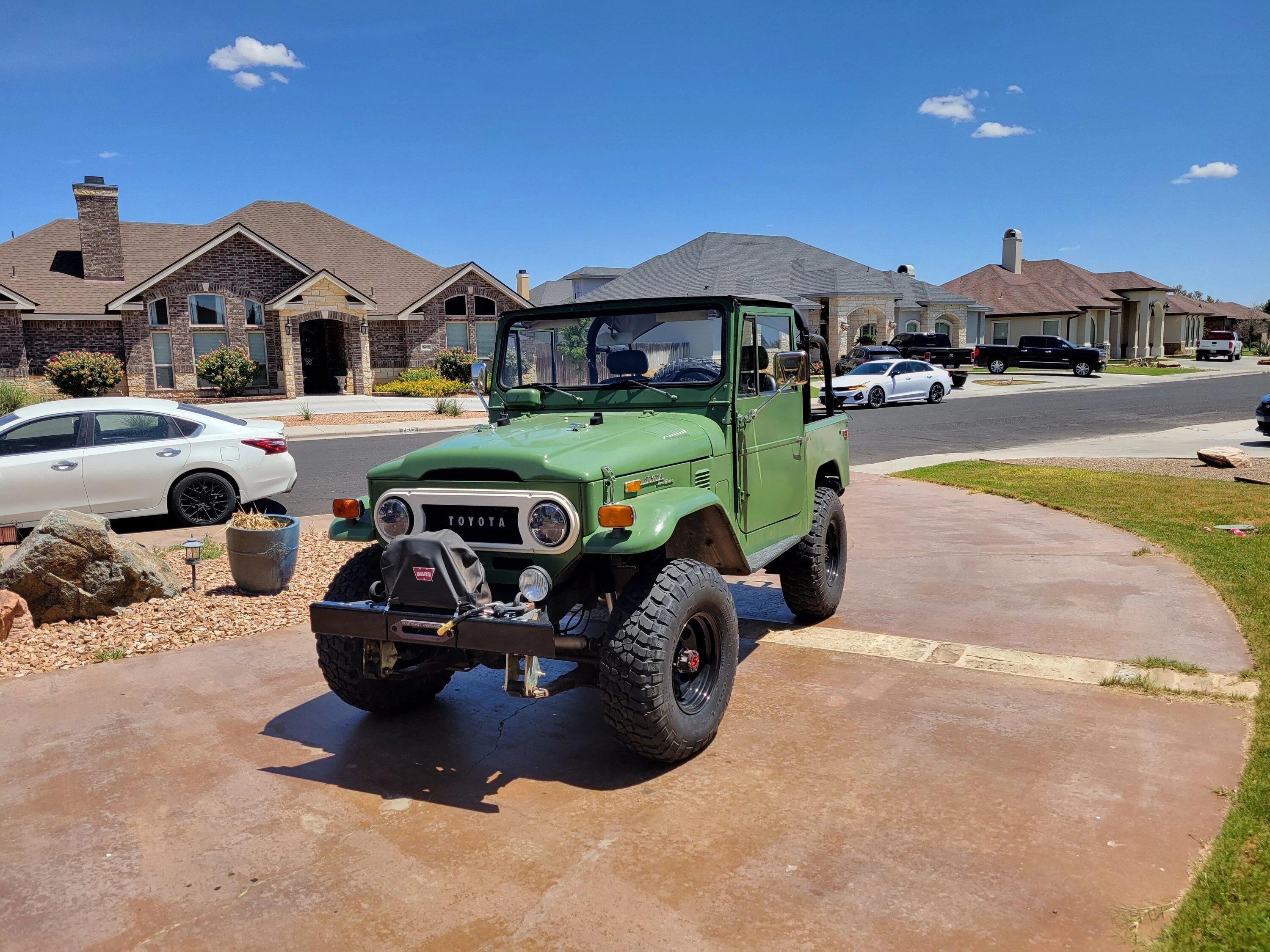 Jeep Gladiator Which second vehicles compliment the gladiator best? 20220730_150602