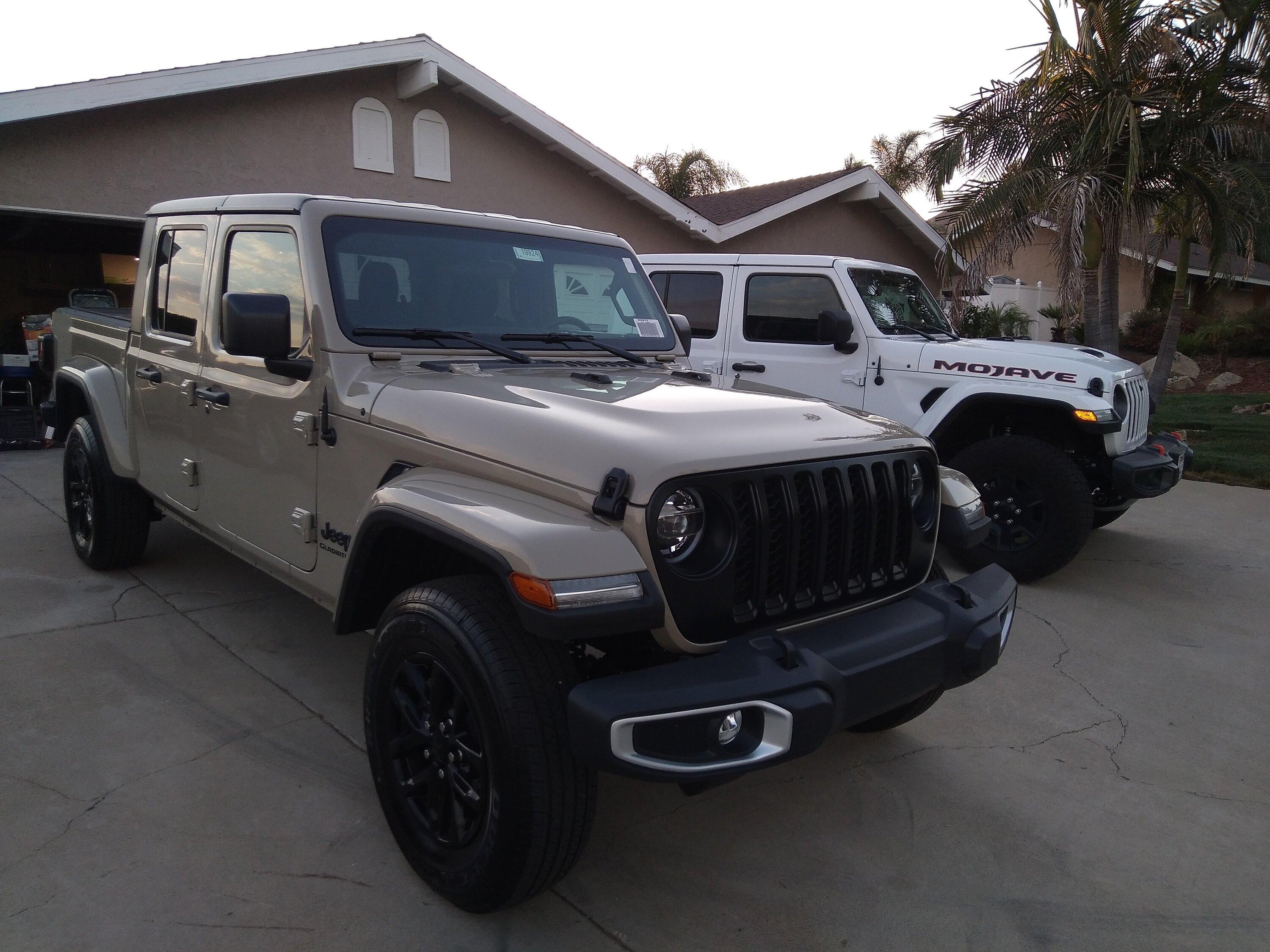 Jeep Gladiator Second Gladiator?? gladiator1