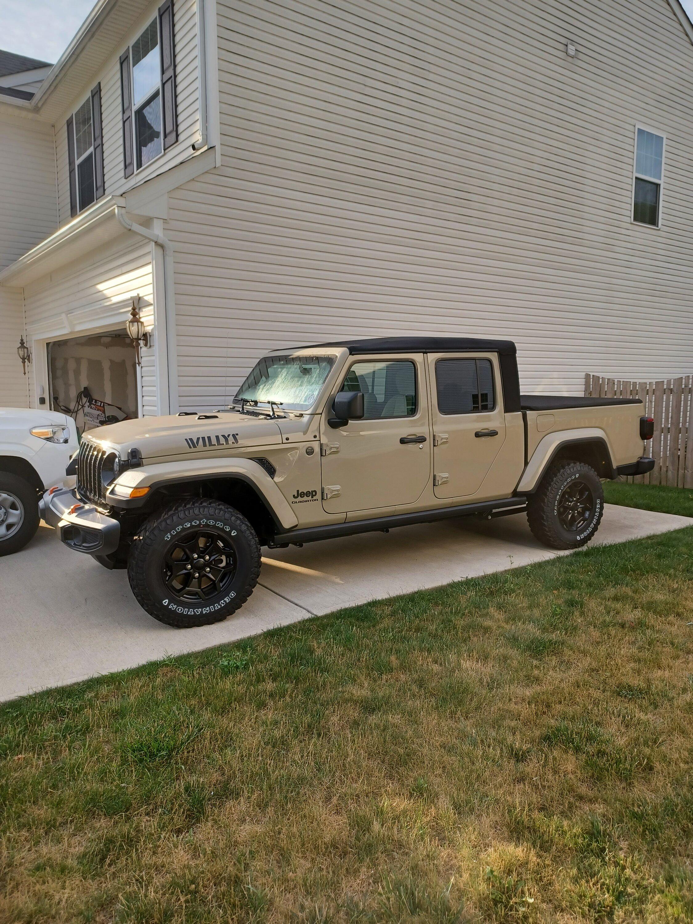 Jeep Gladiator How do you protect your JT when topless? 20220727_074456