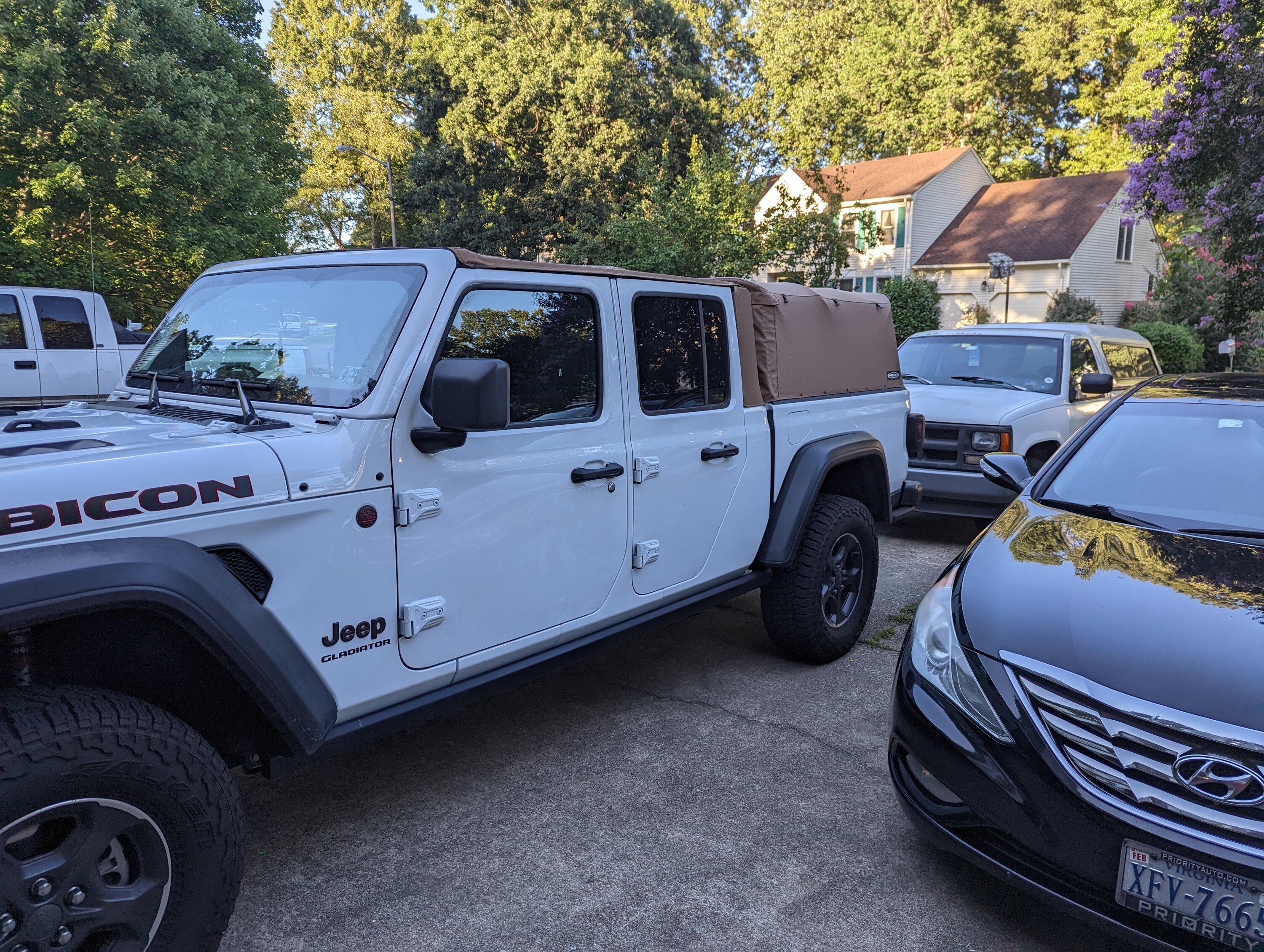 Jeep Gladiator Tan SofTopper on Gator Gladiator w/ Premium soft top? PXL_20220817_221414745