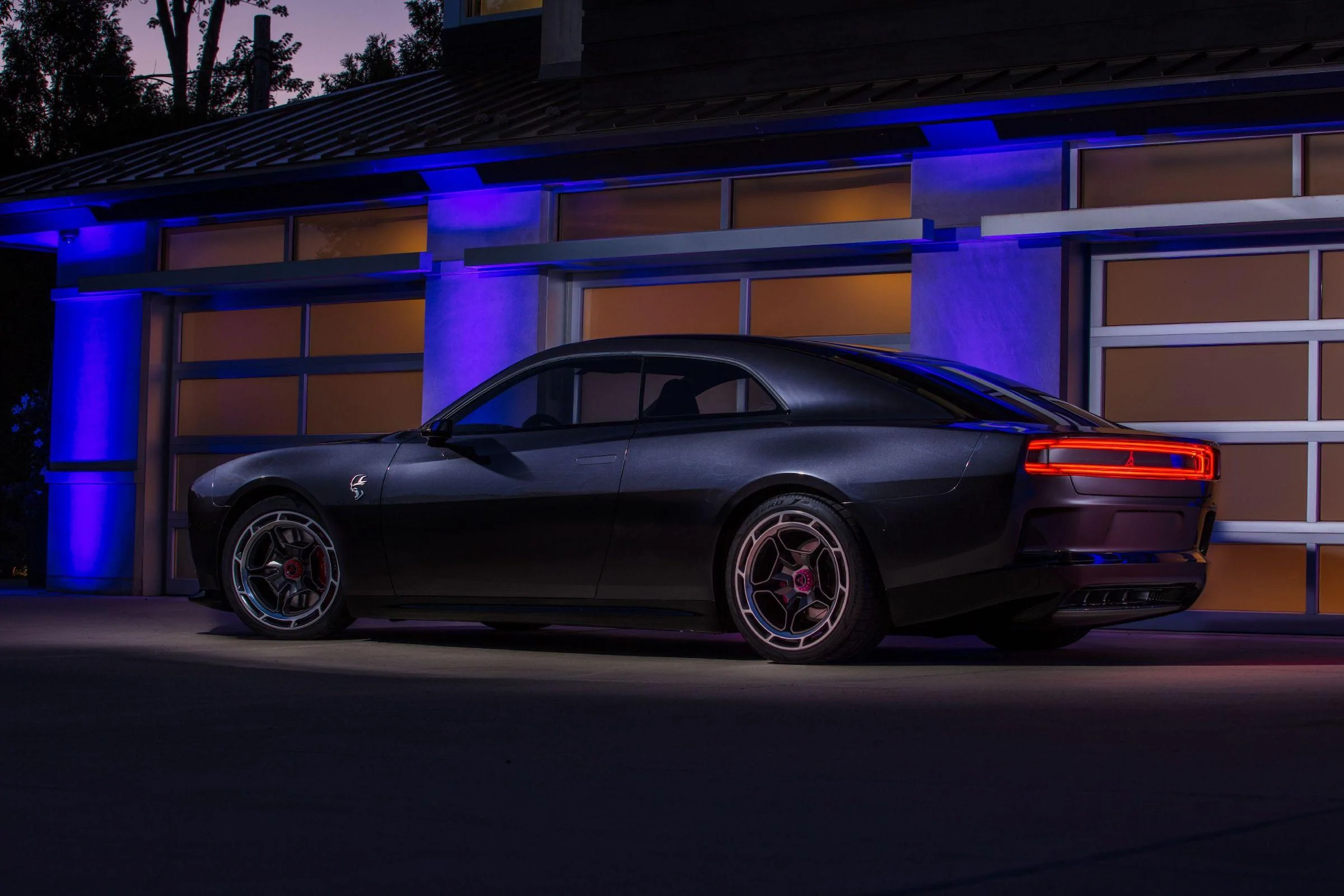 Jeep Gladiator ⚡️ Dodge Charger Daytona SRT EV Revealed! First w/ BEV Exhaust, Reaching 126 dB, as Loud as a Hellcat-powered Dodge ? dge-charger-daytona-srt-concept-109-1660757053-jpg