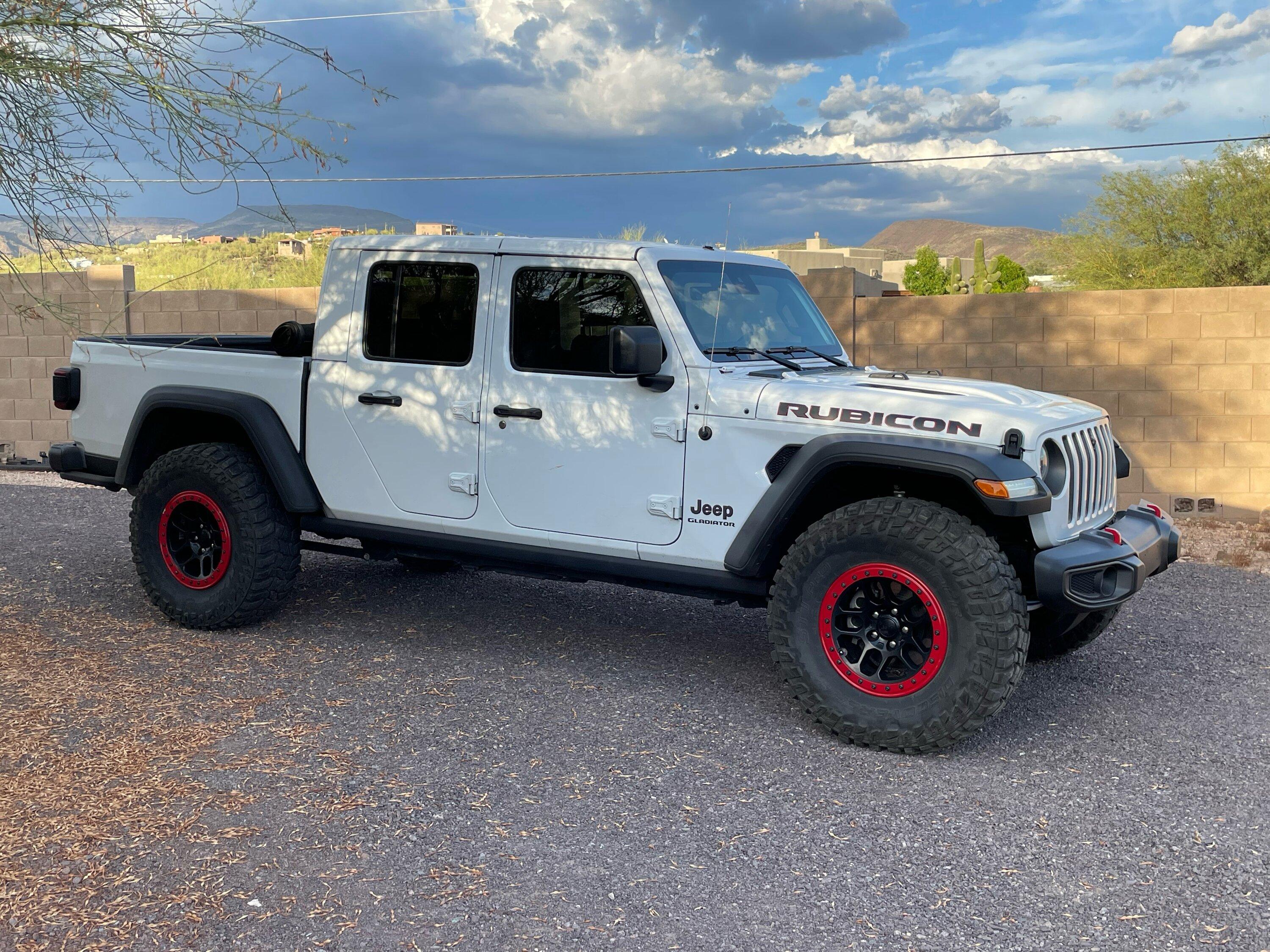 Jeep Gladiator Mopar beadlock ring Passengers Sid